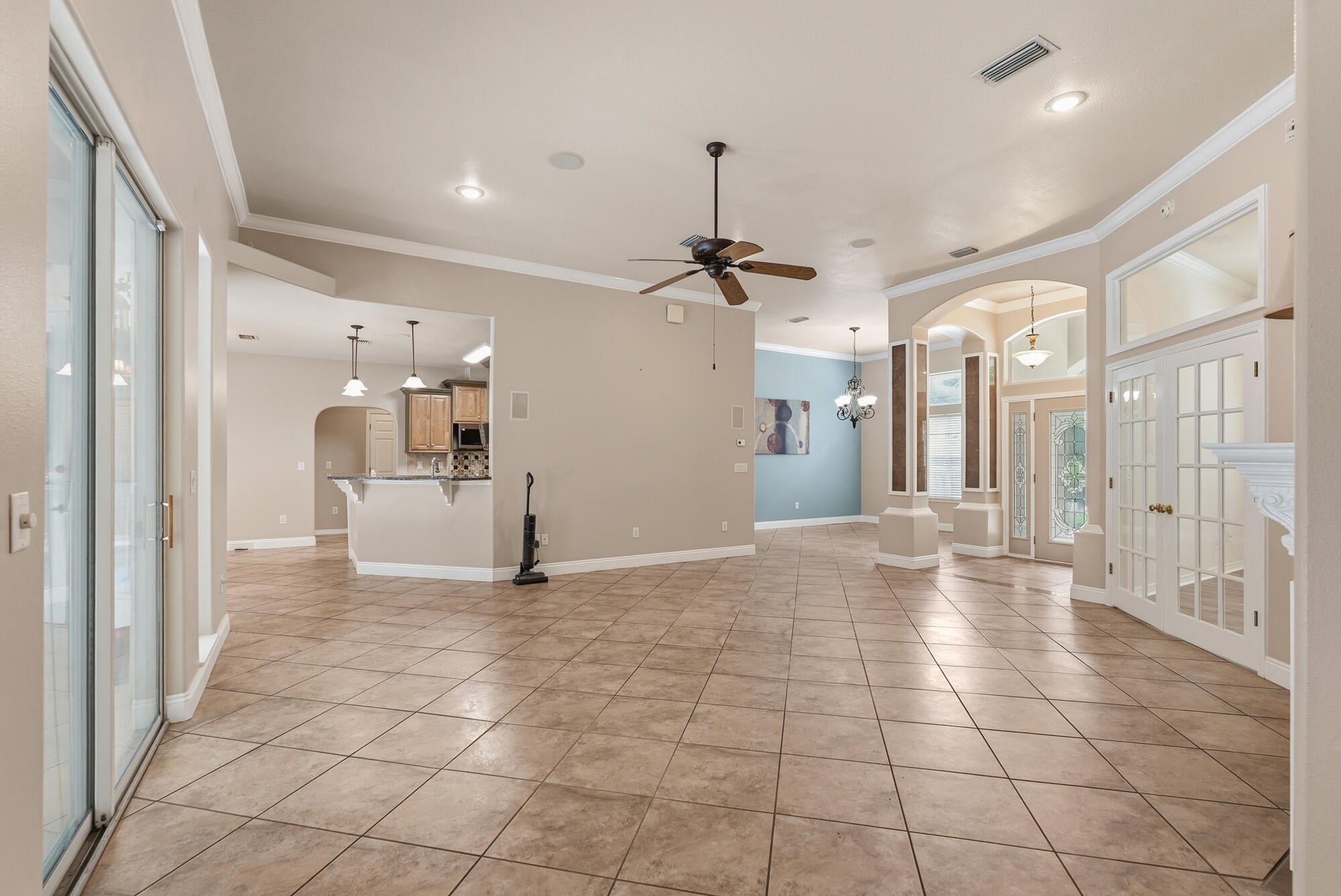 PINE SHORES - Residential
