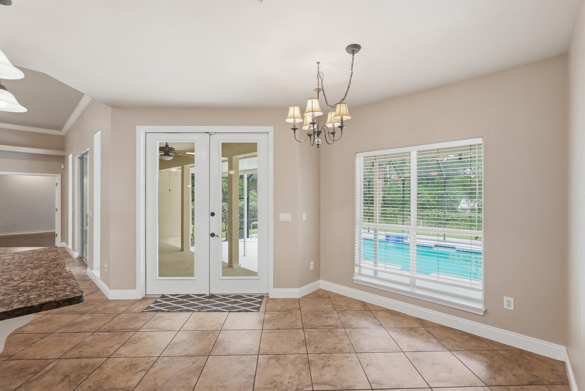 PINE SHORES - Residential