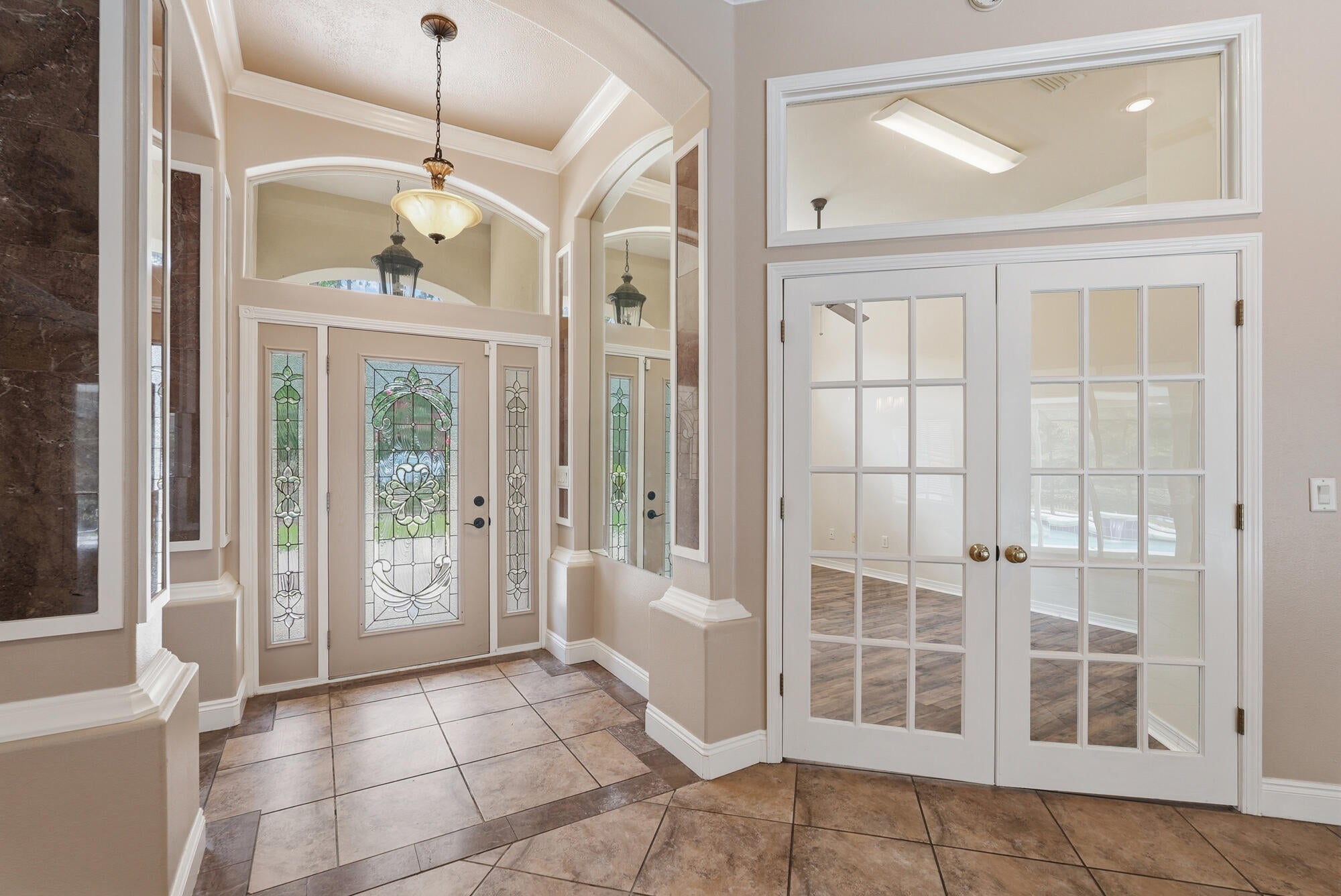 PINE SHORES - Residential