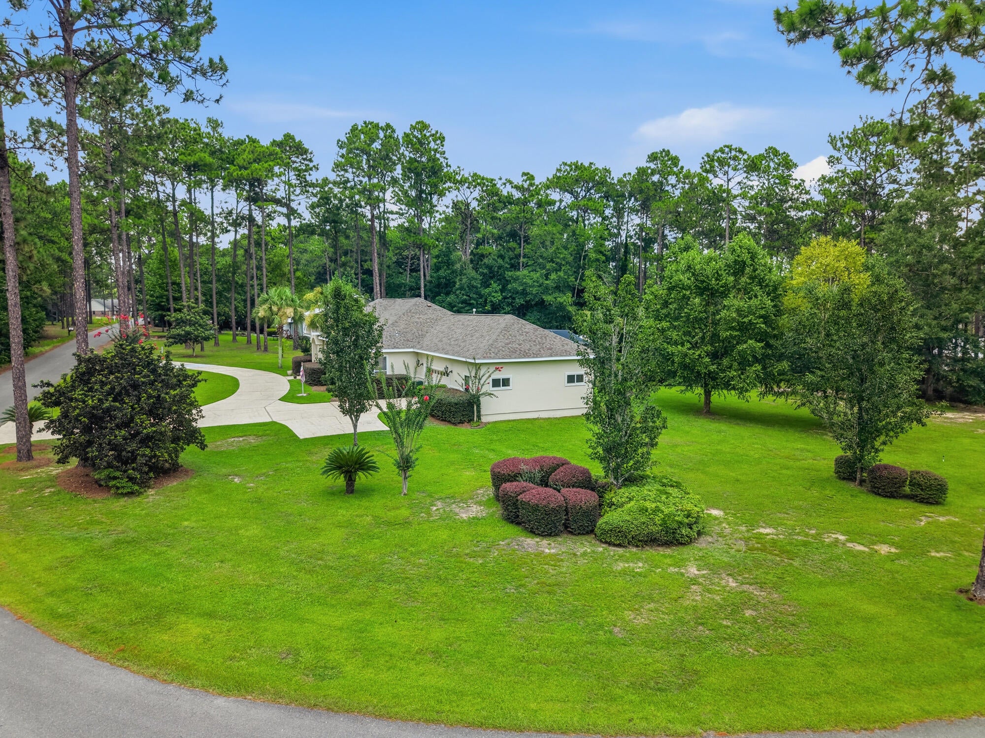 PINE SHORES - Residential