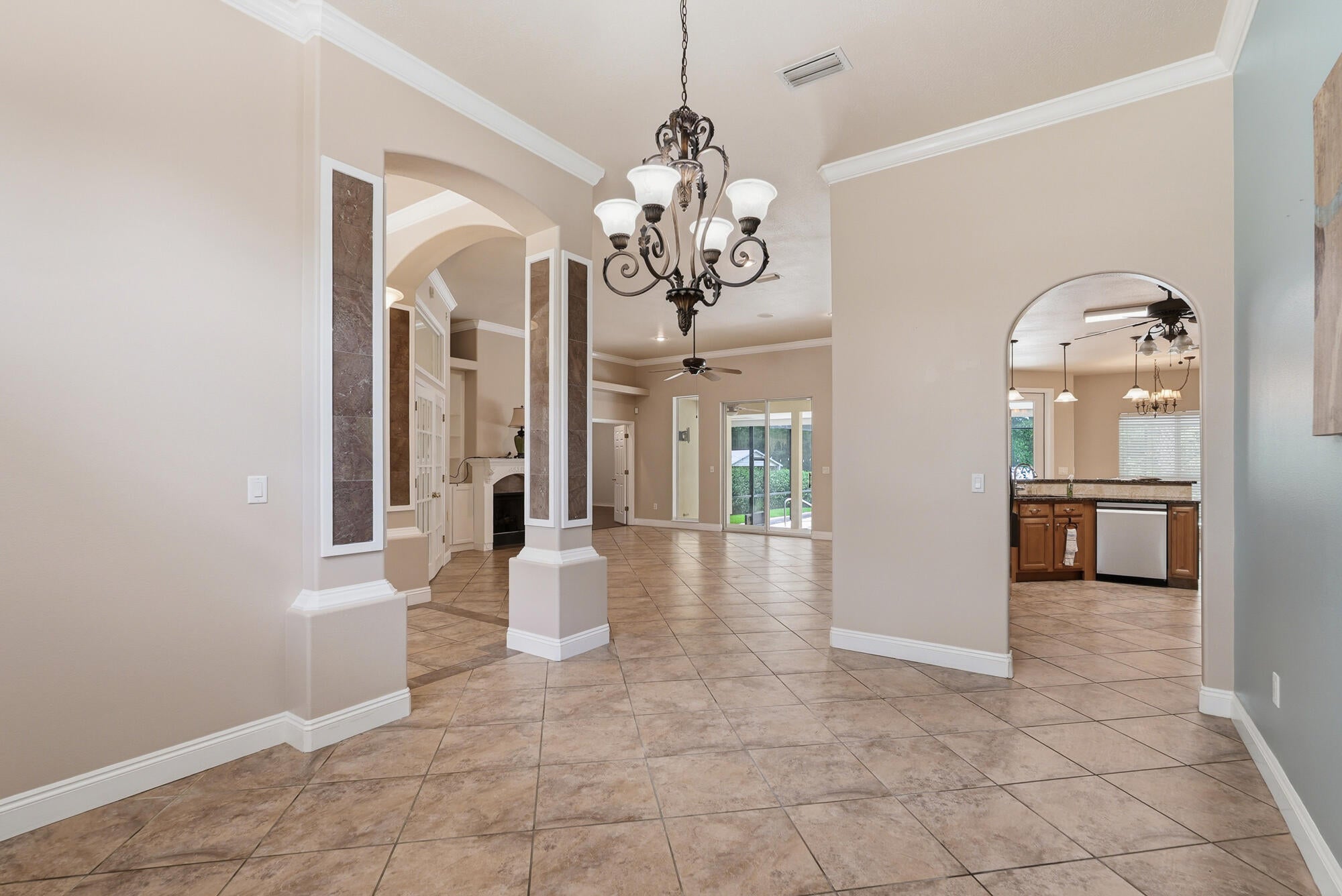 PINE SHORES - Residential