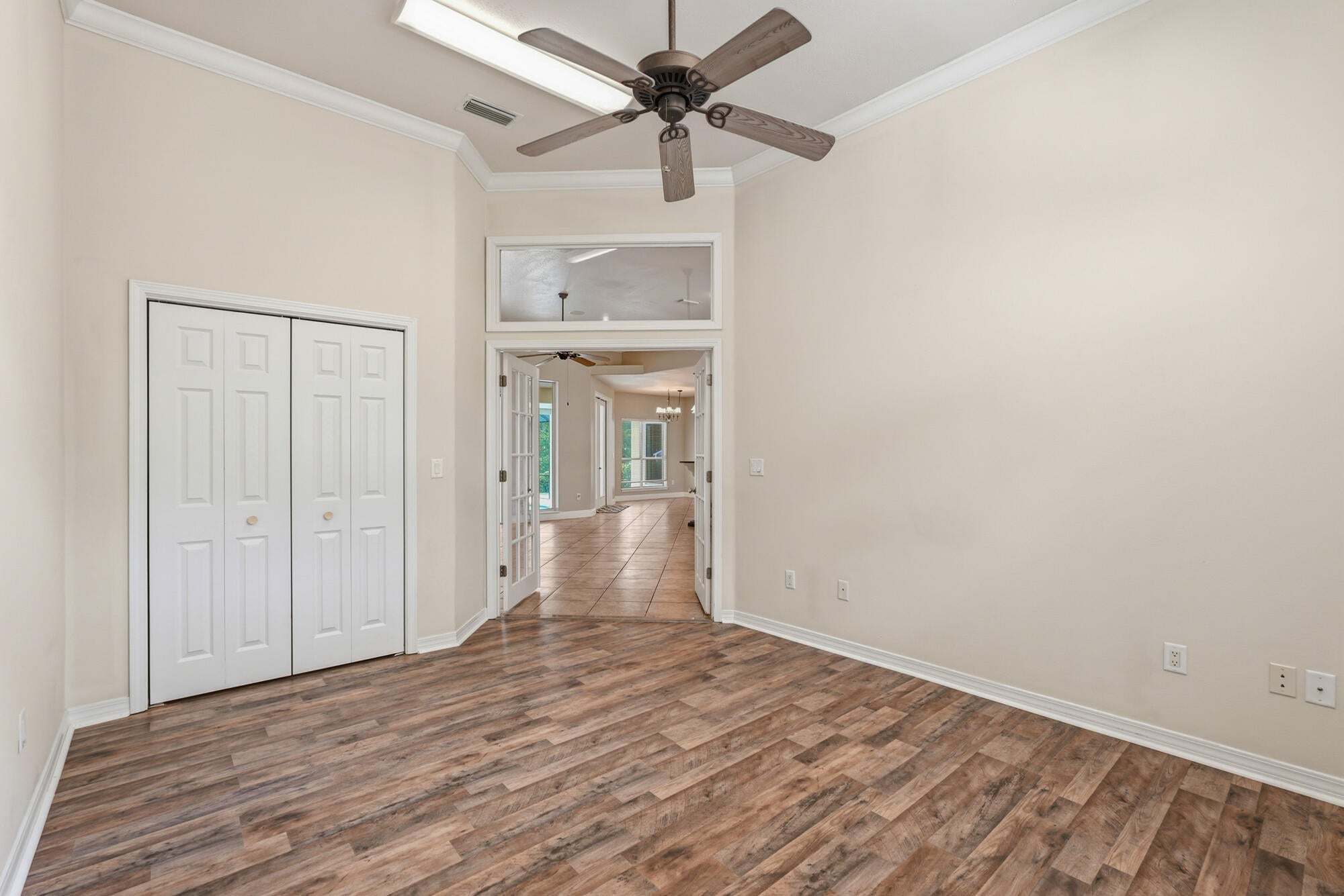 PINE SHORES - Residential