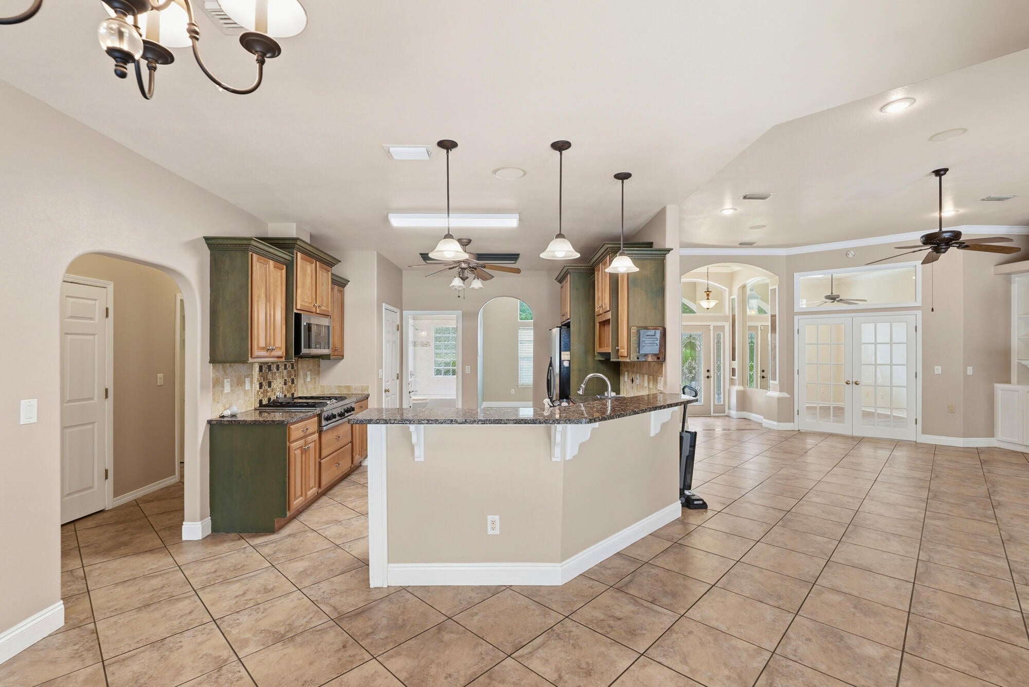 PINE SHORES - Residential