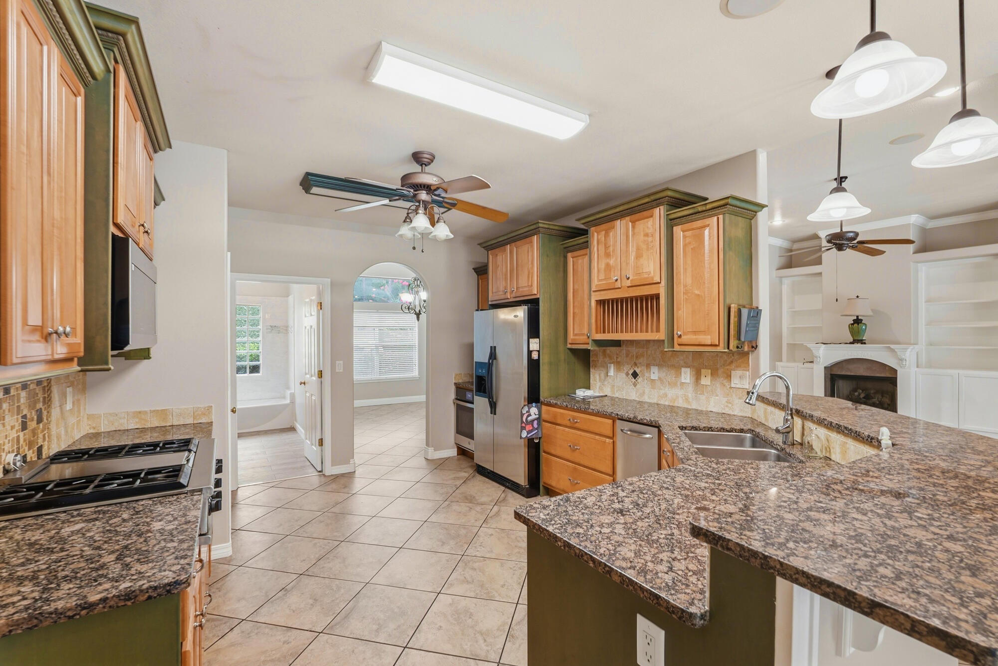 PINE SHORES - Residential