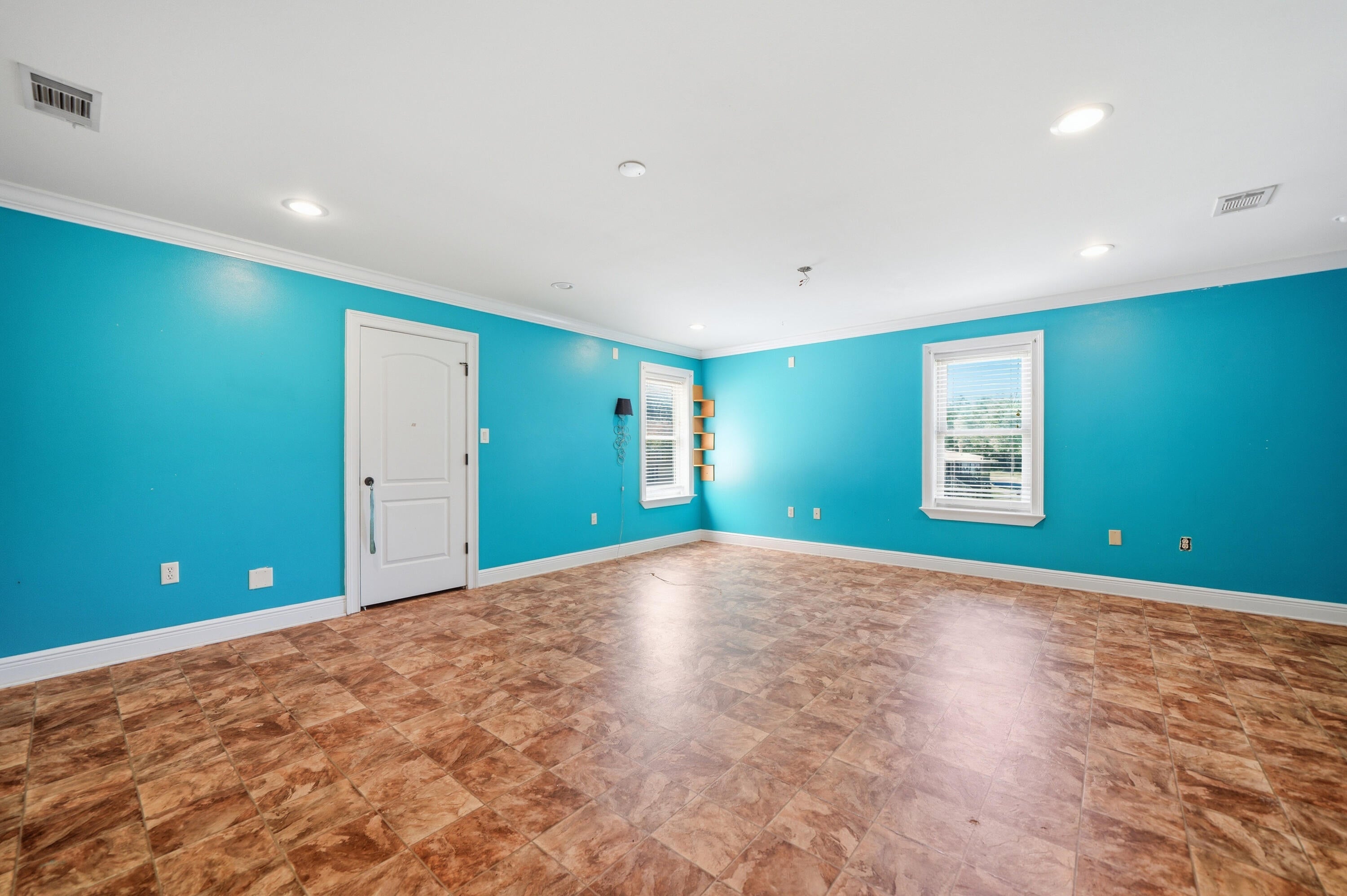 KENNEDY LAKE (UNRECORDED) - Residential