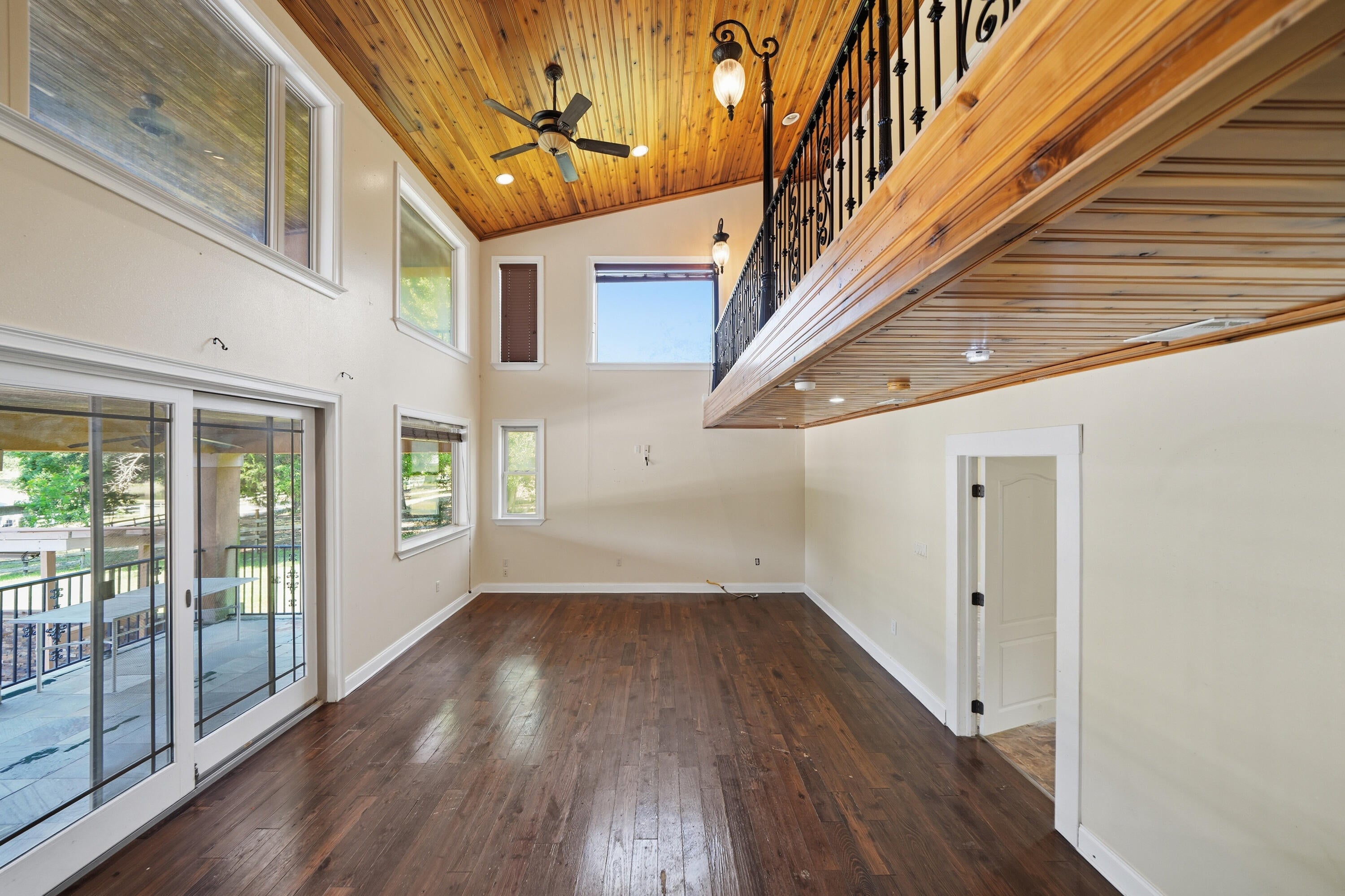KENNEDY LAKE (UNRECORDED) - Residential