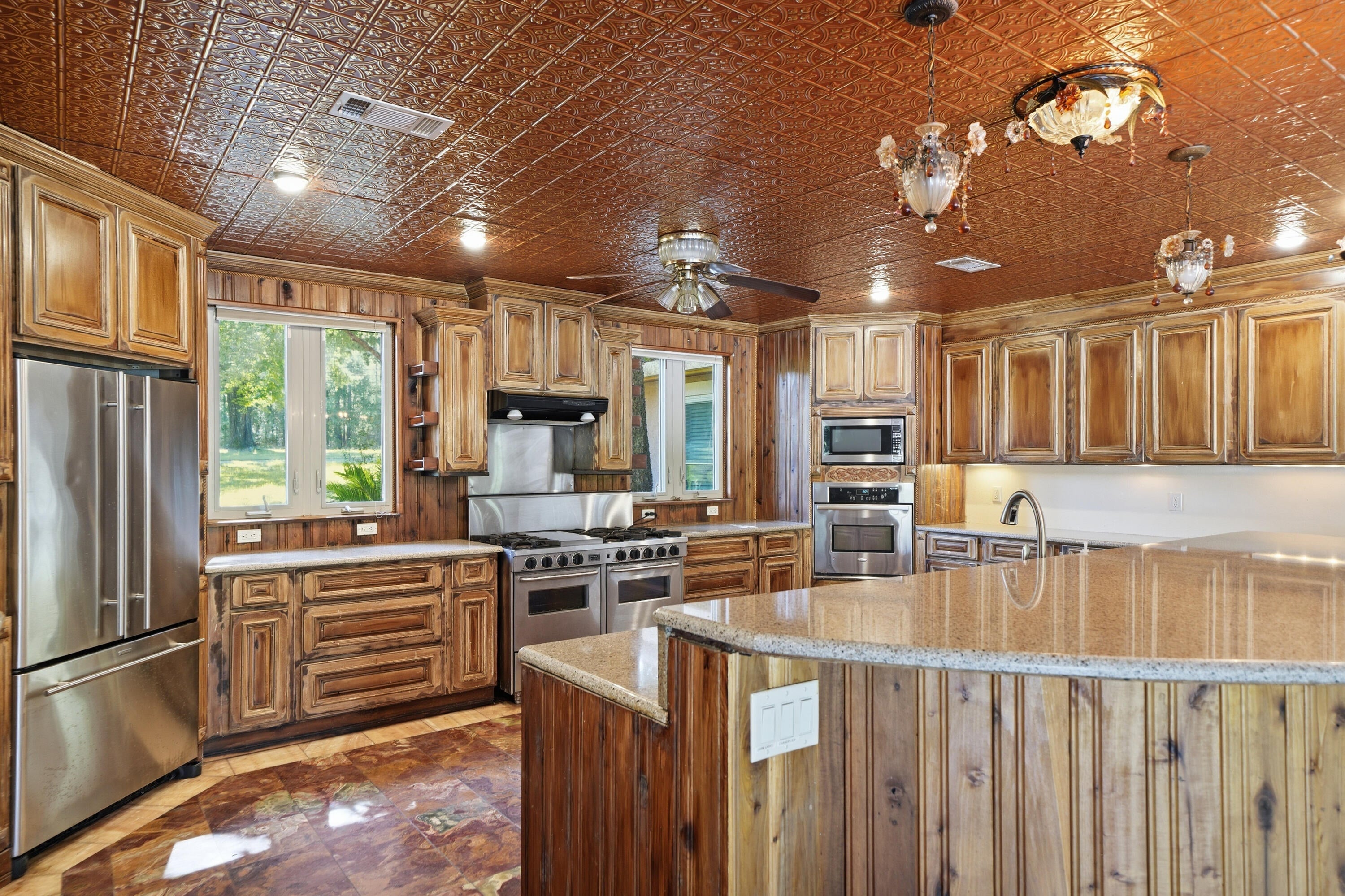 KENNEDY LAKE (UNRECORDED) - Residential