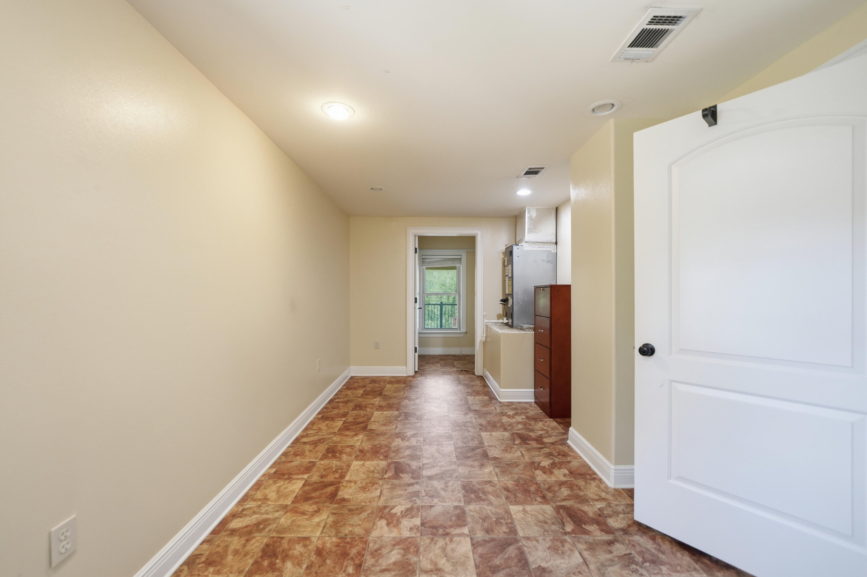 KENNEDY LAKE (UNRECORDED) - Residential
