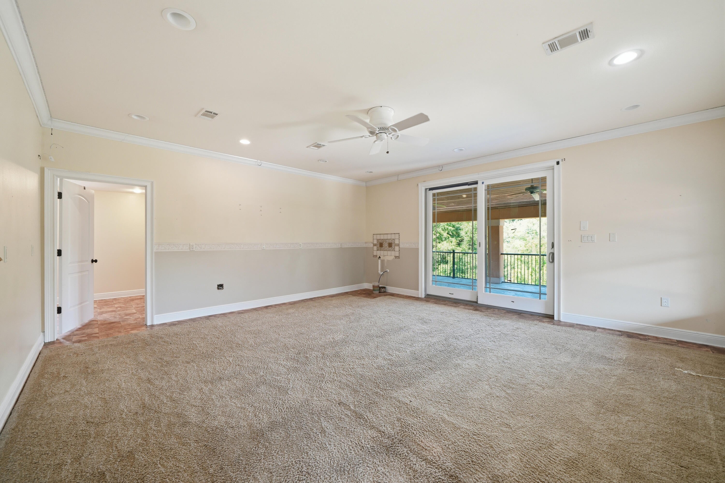 KENNEDY LAKE (UNRECORDED) - Residential