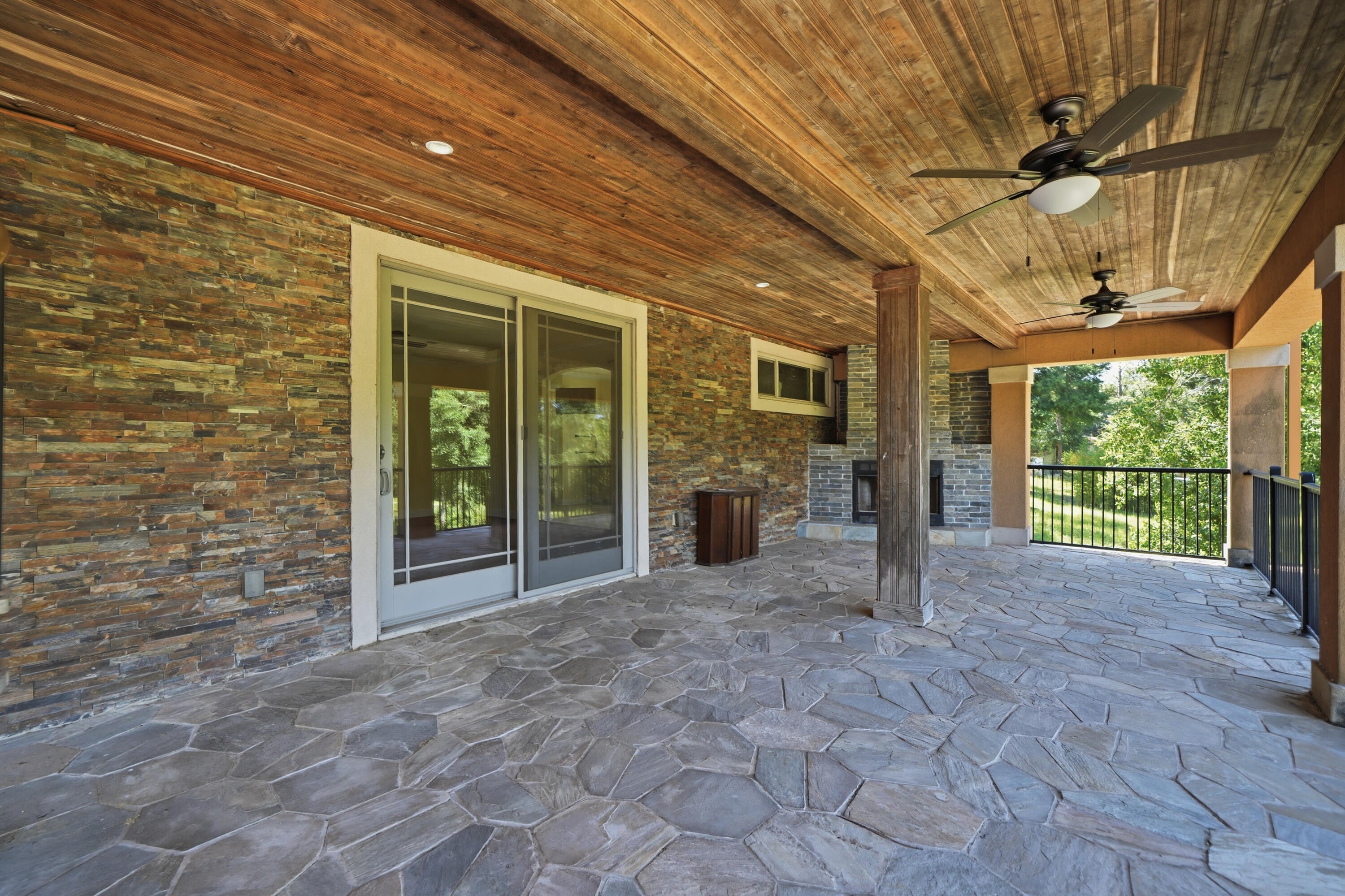 KENNEDY LAKE (UNRECORDED) - Residential