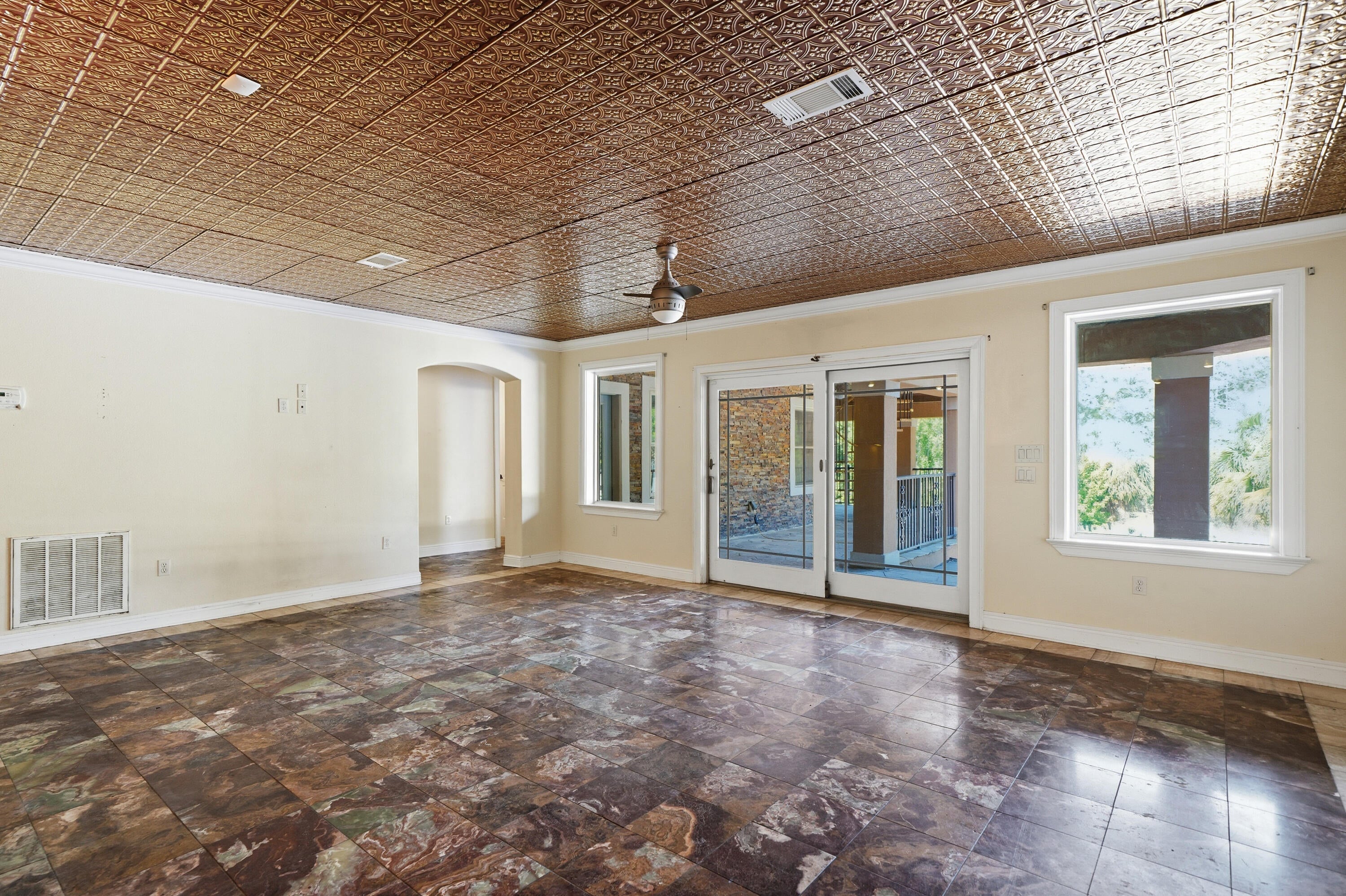 KENNEDY LAKE (UNRECORDED) - Residential
