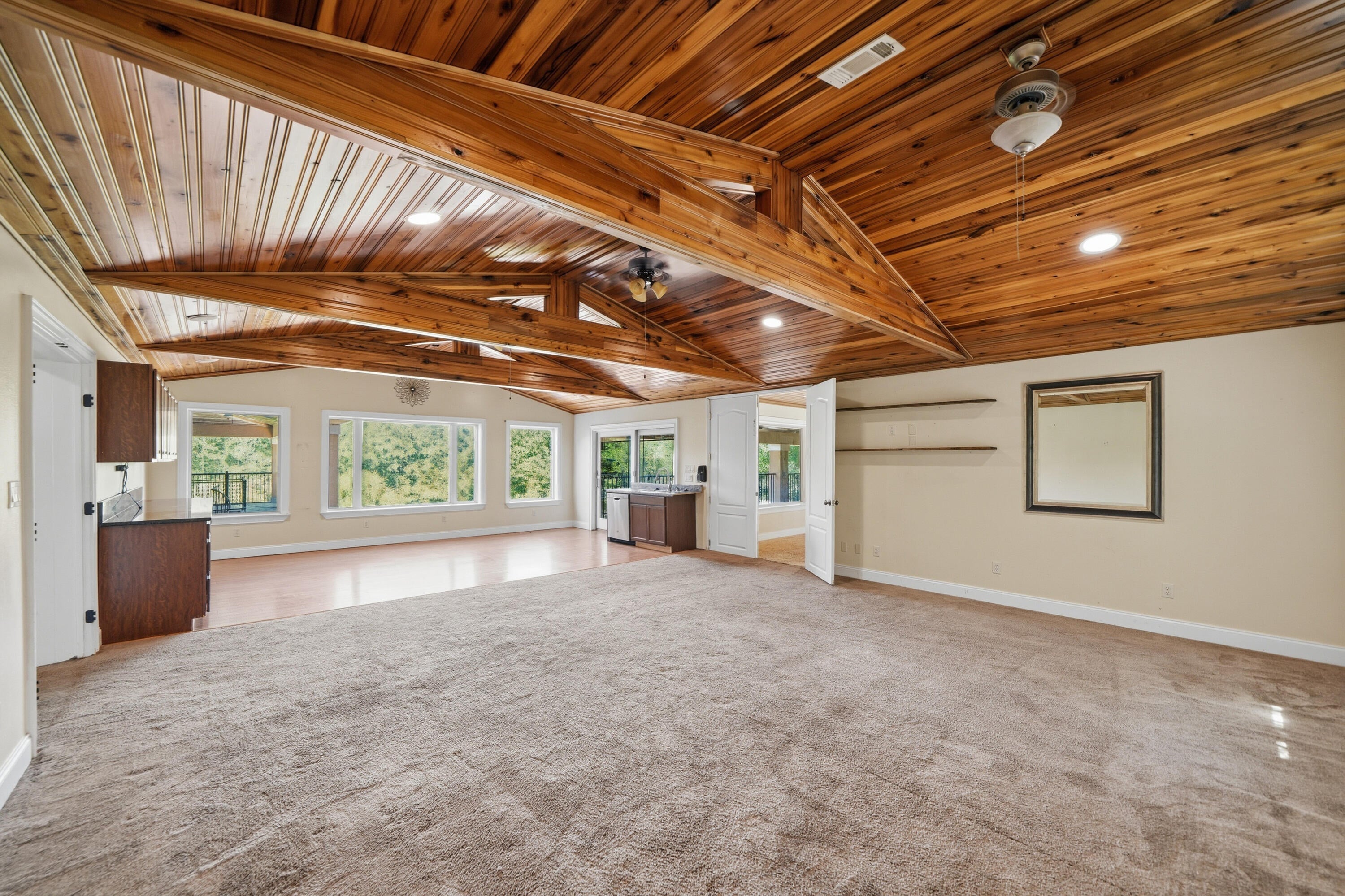 KENNEDY LAKE (UNRECORDED) - Residential
