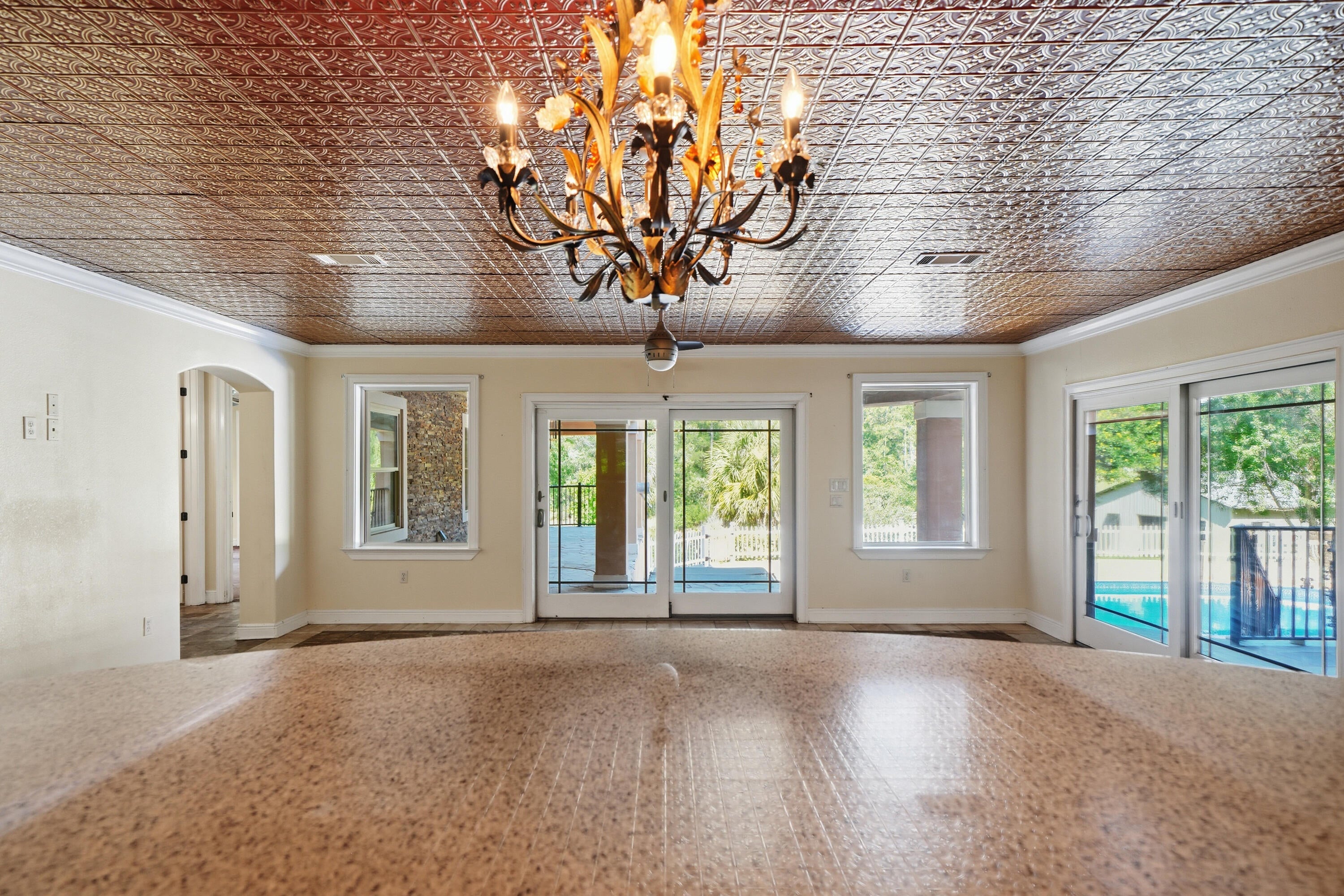 KENNEDY LAKE (UNRECORDED) - Residential