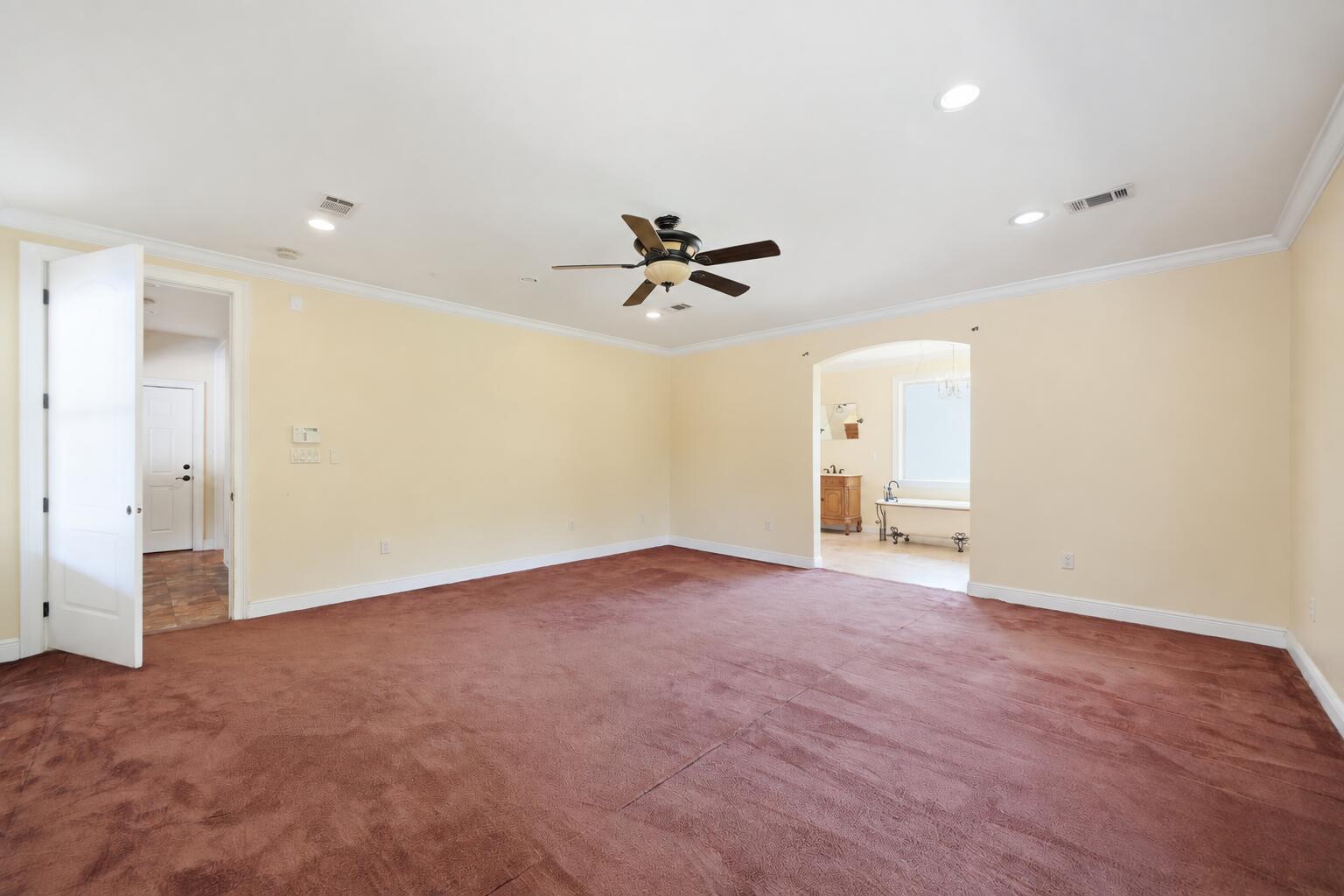 KENNEDY LAKE (UNRECORDED) - Residential