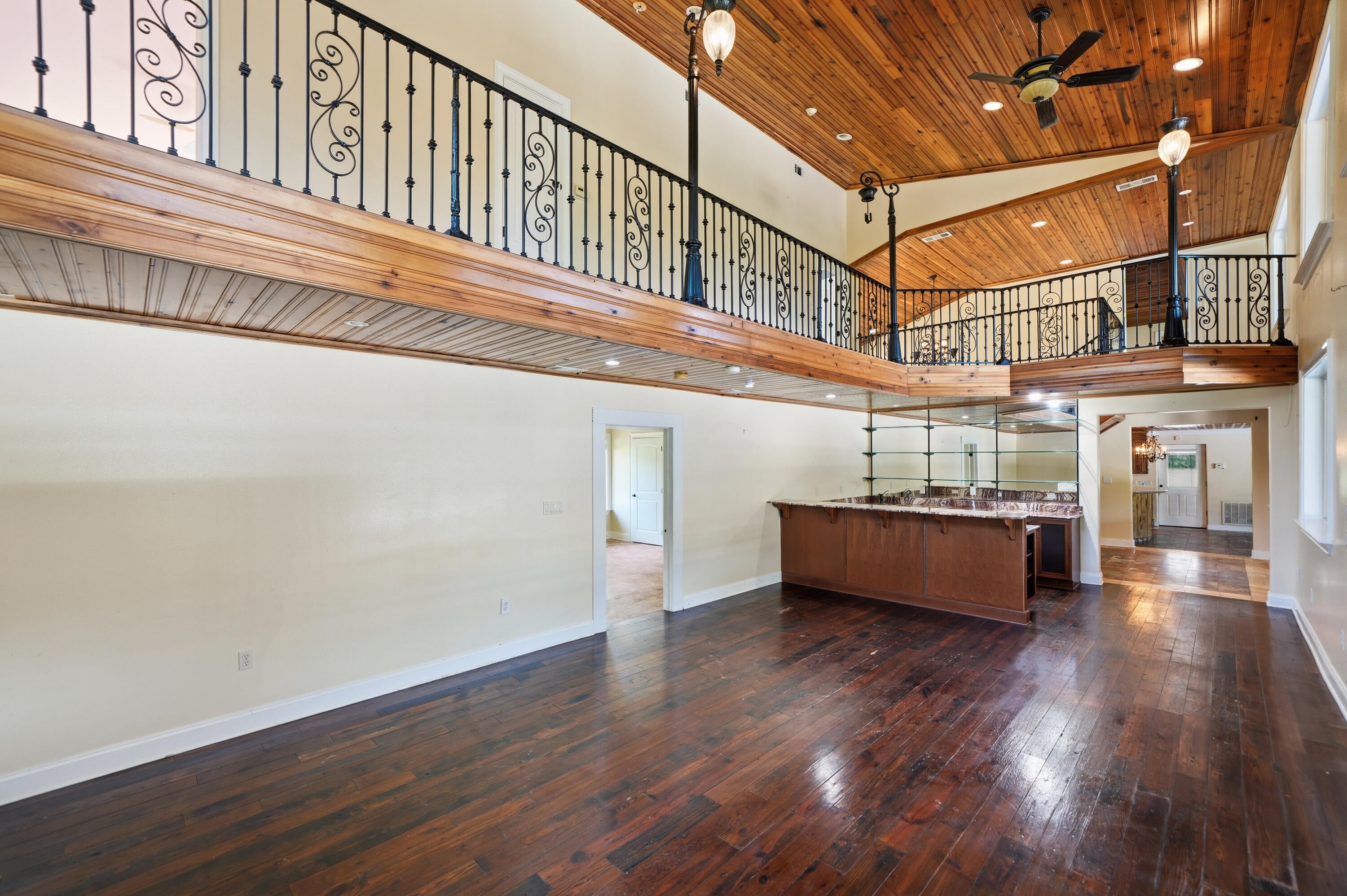 KENNEDY LAKE (UNRECORDED) - Residential