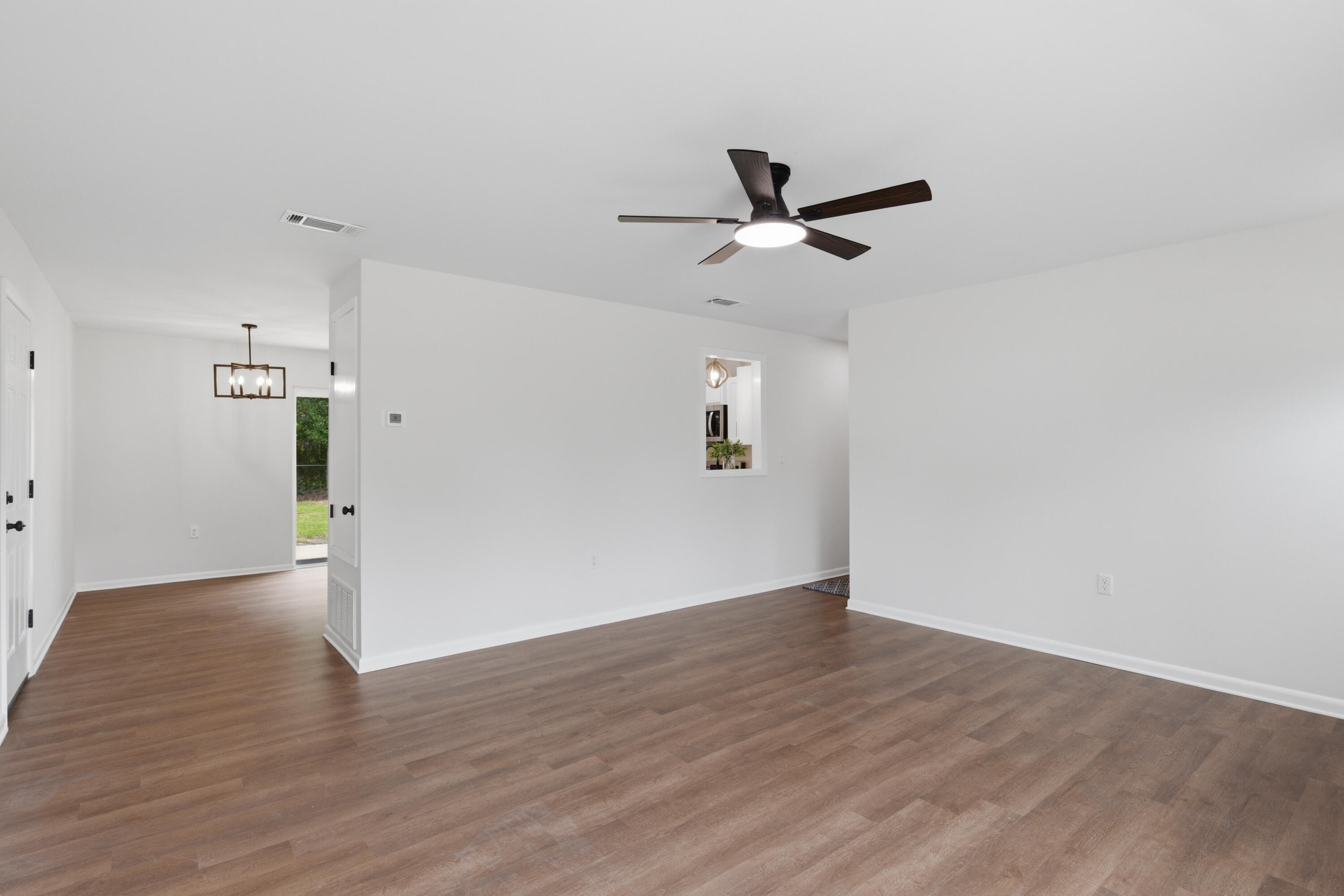 PINE MEADOWS - Residential