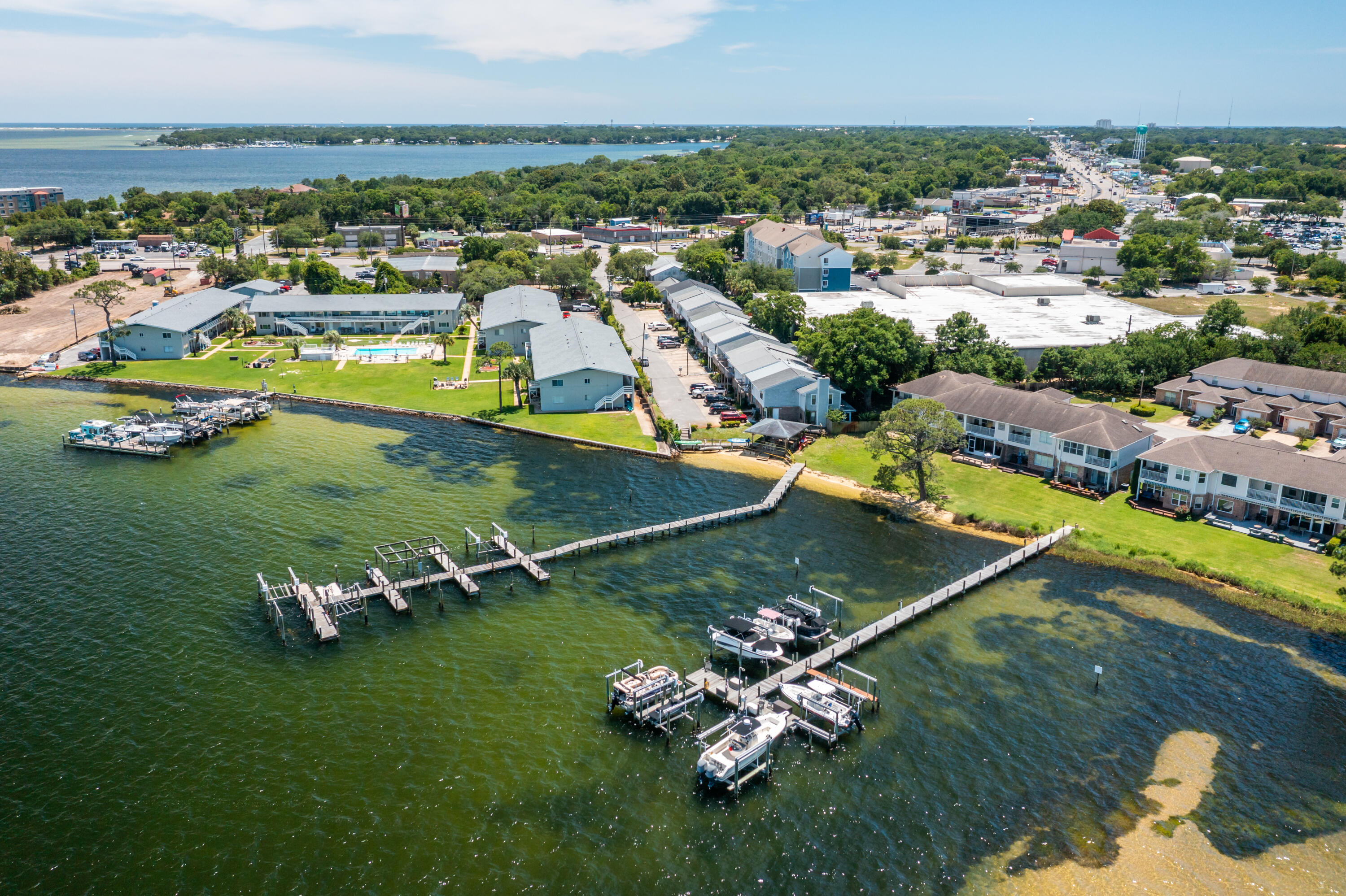 HARBOR T/H - Residential