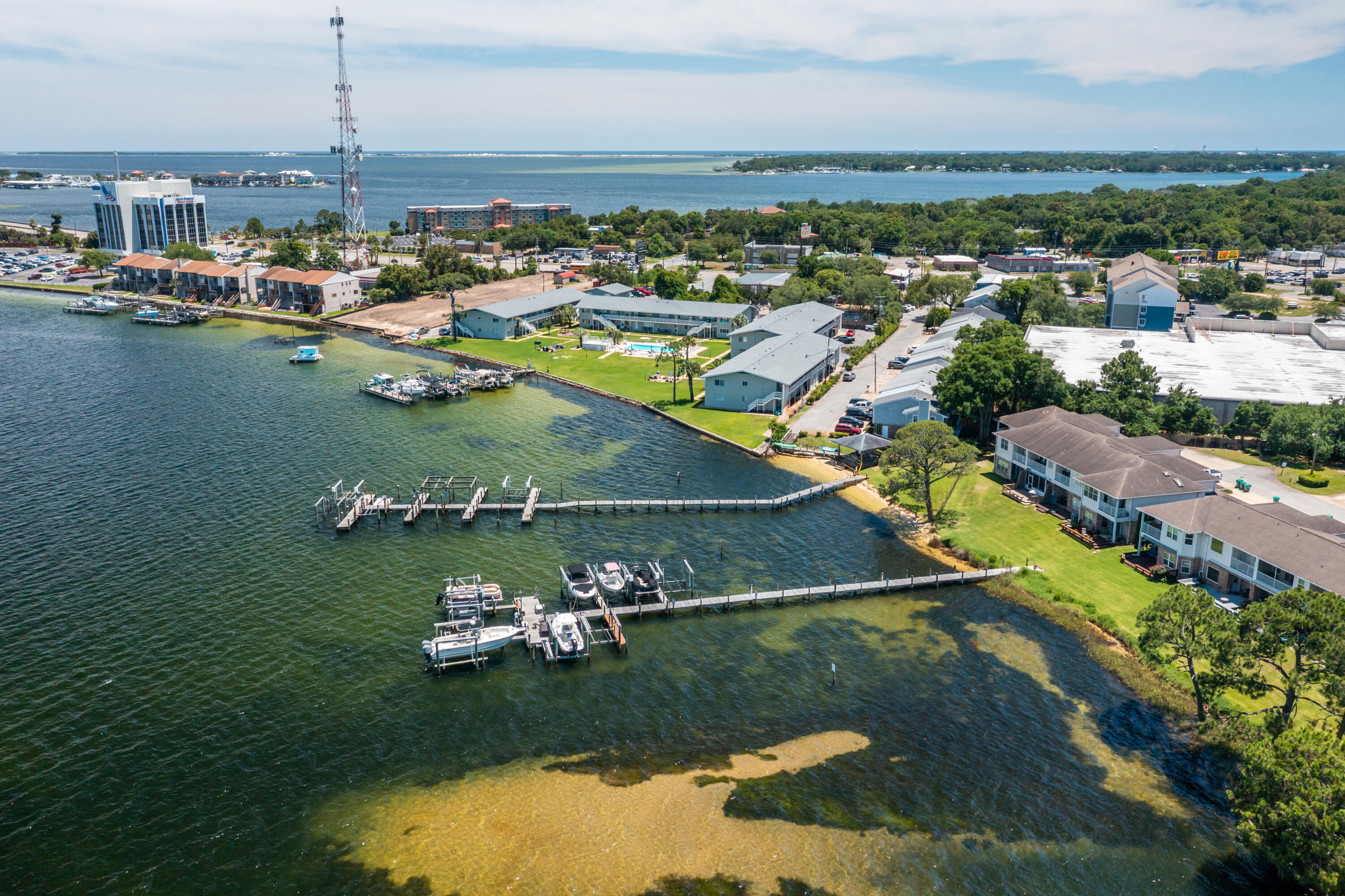 HARBOR T/H - Residential