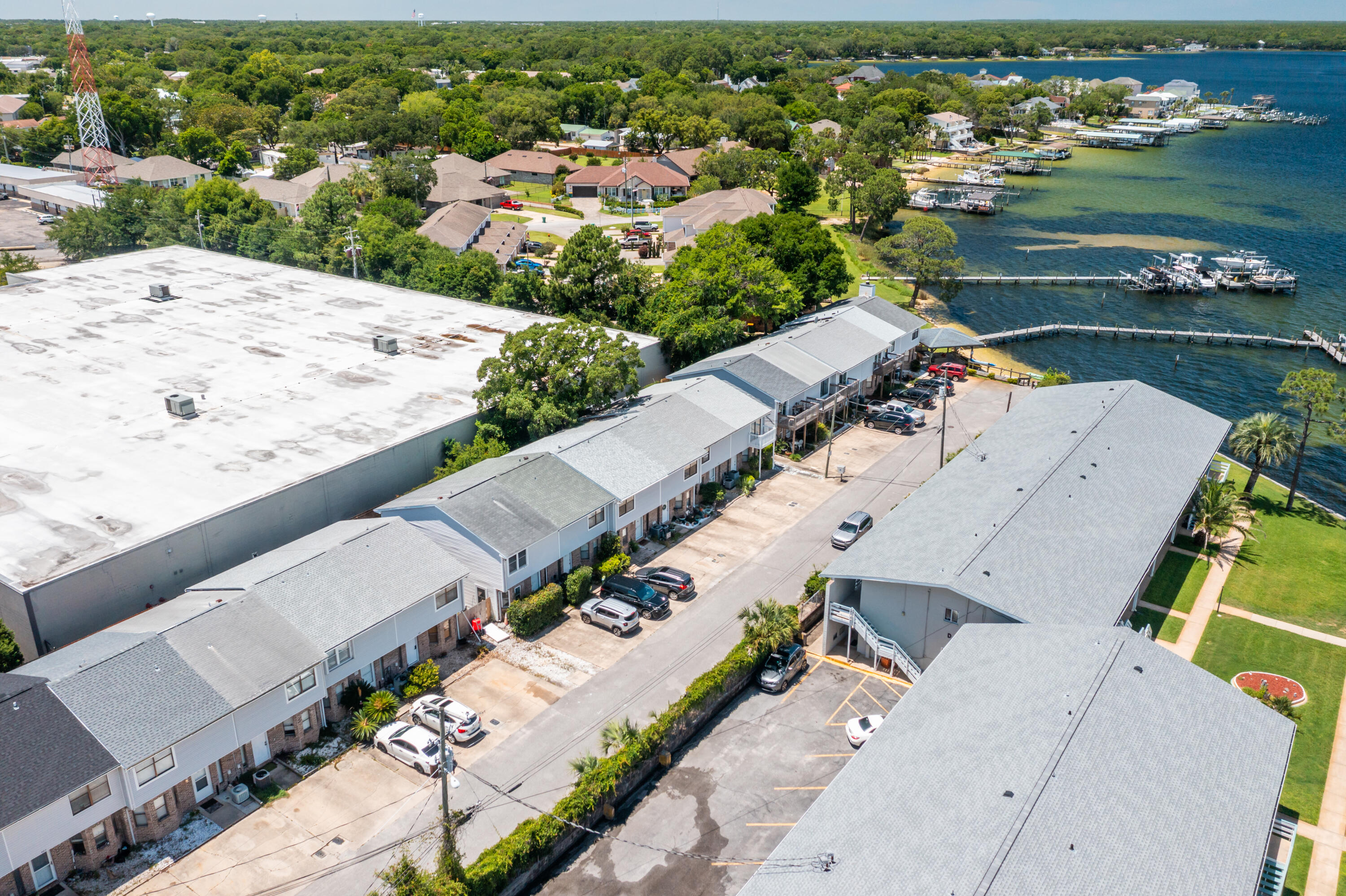 HARBOR T/H - Residential