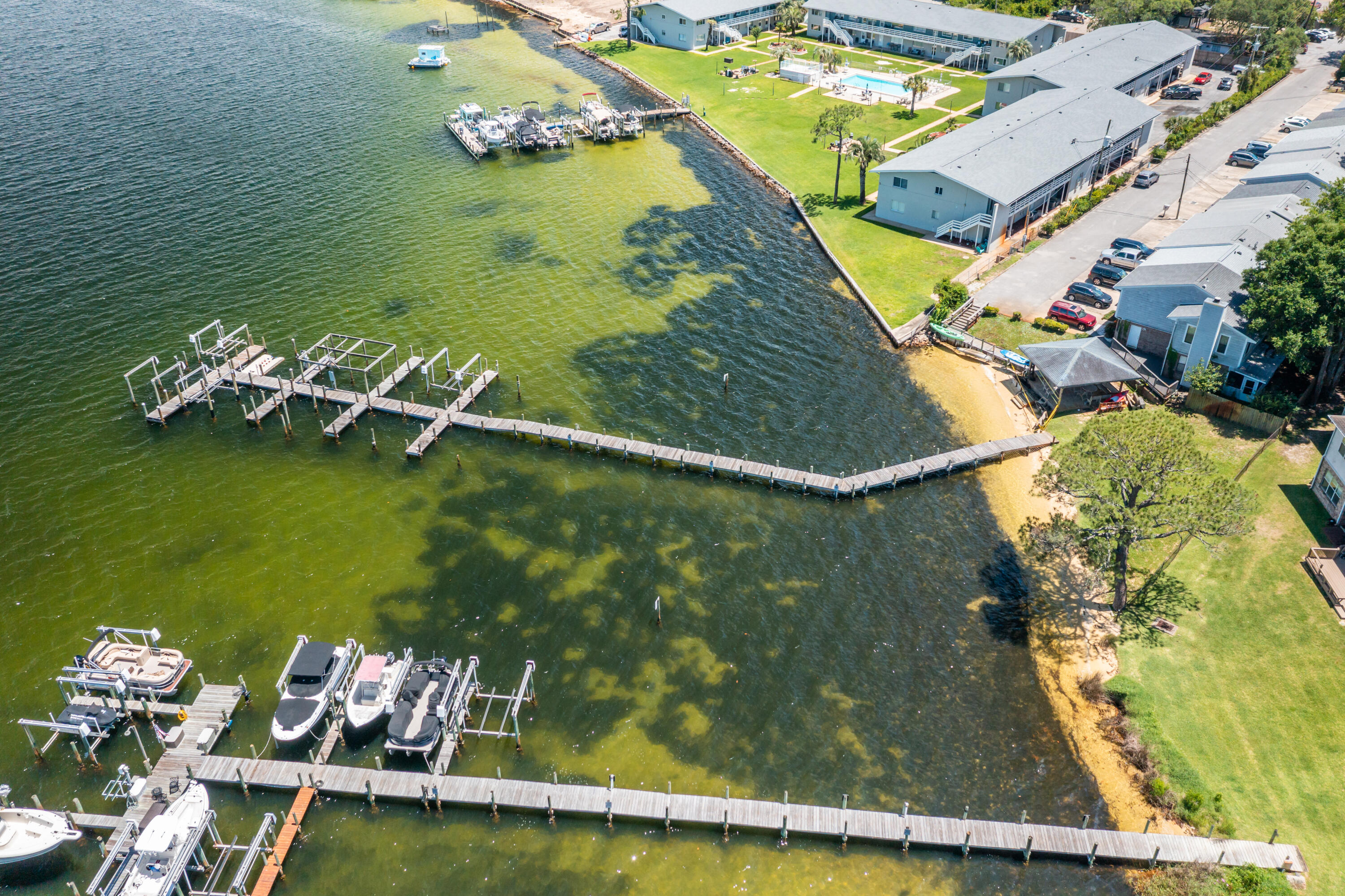 HARBOR T/H - Residential