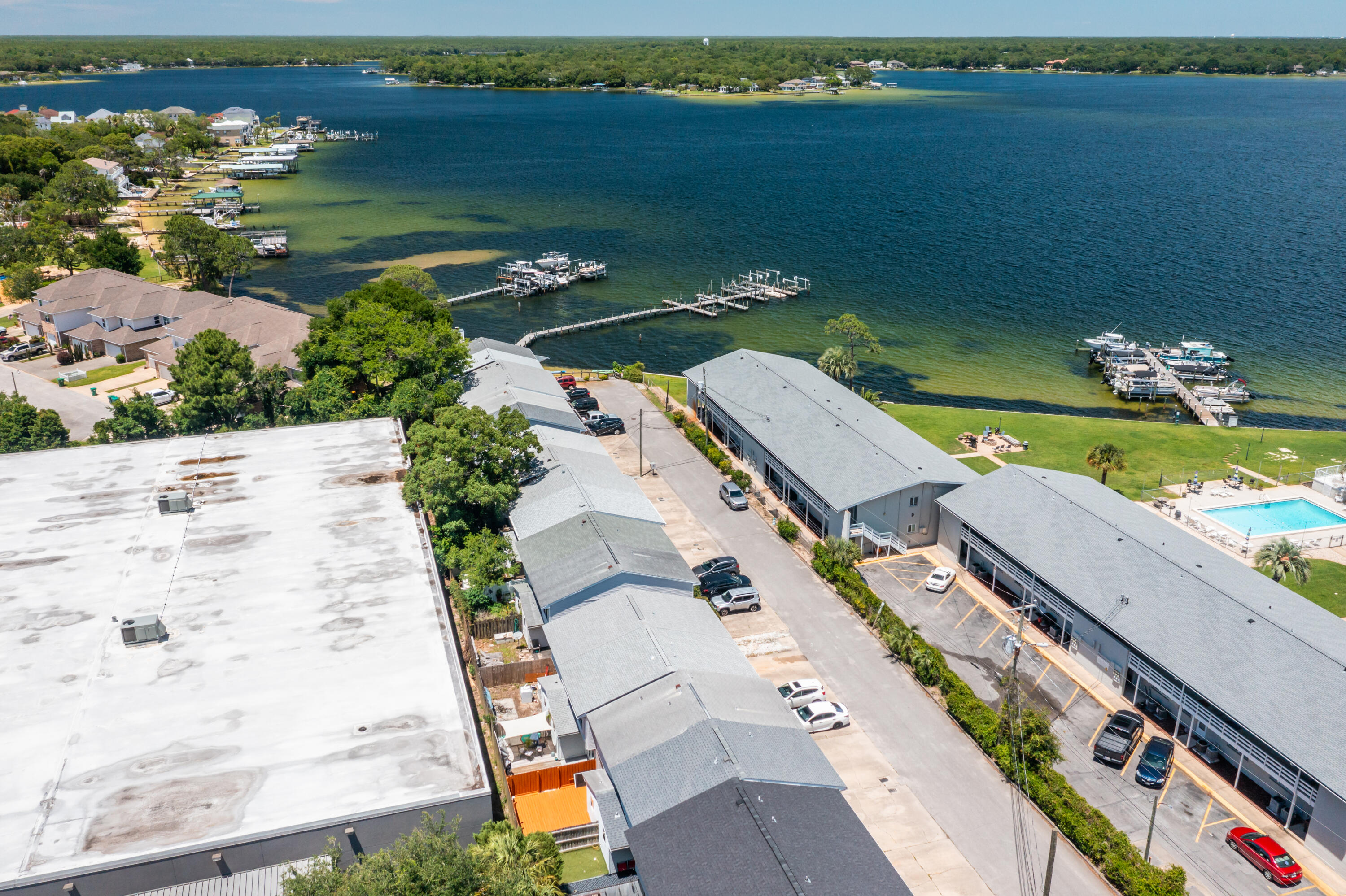 HARBOR T/H - Residential