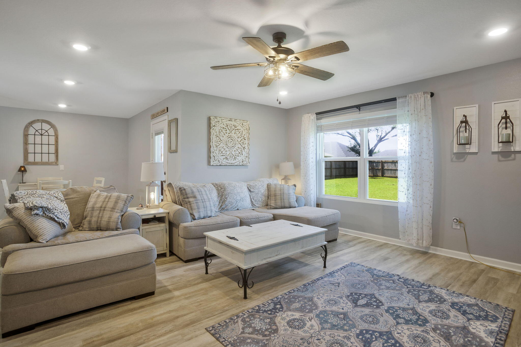 PLANTATION WOODS - Residential