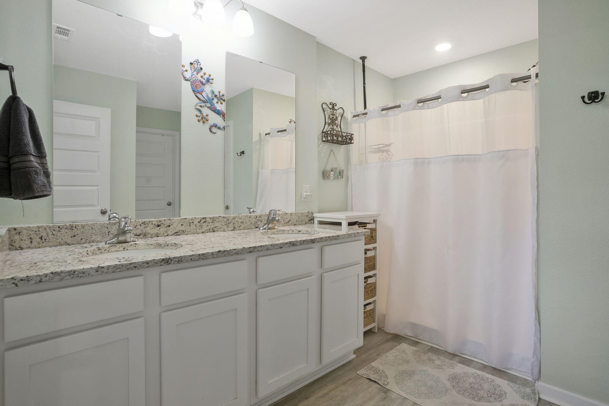 PLANTATION WOODS - Residential