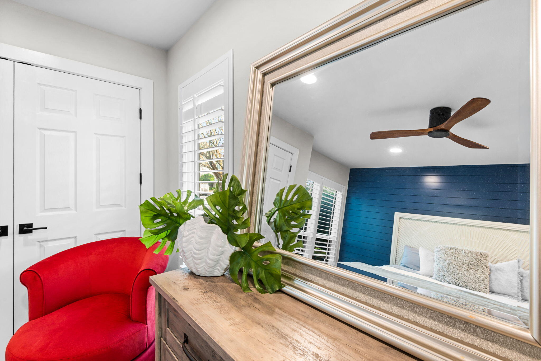 HARBOUR POINT CONDO - Residential