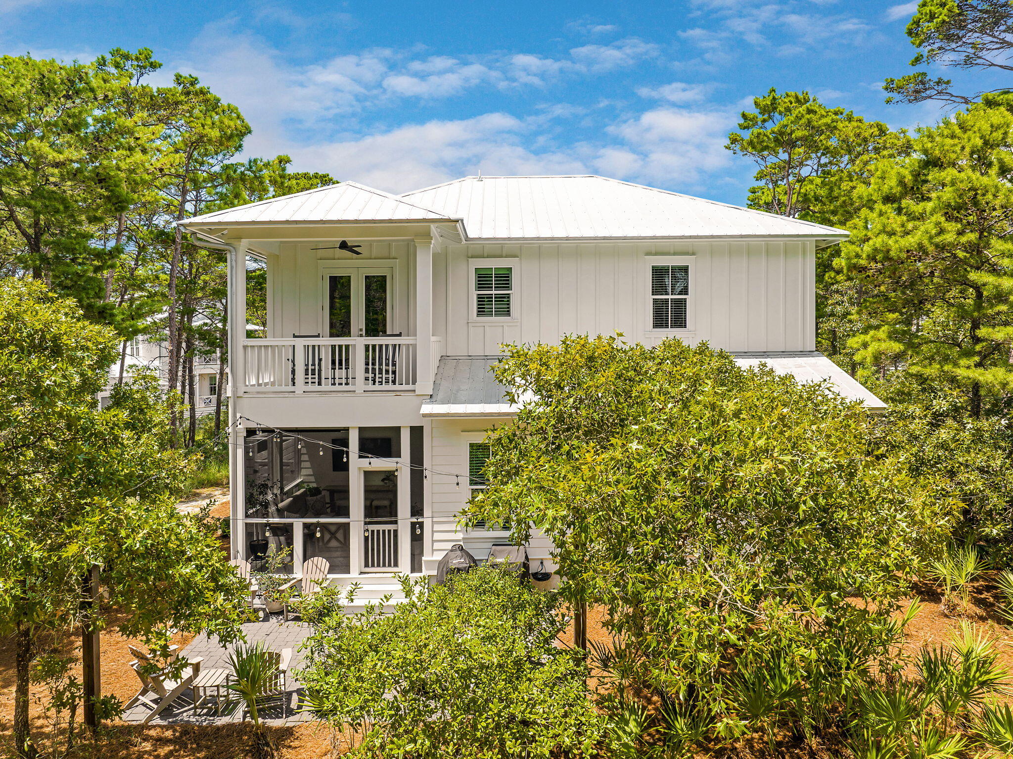 LAKESIDE AT BLUE MOUNTAIN BEACH - Residential