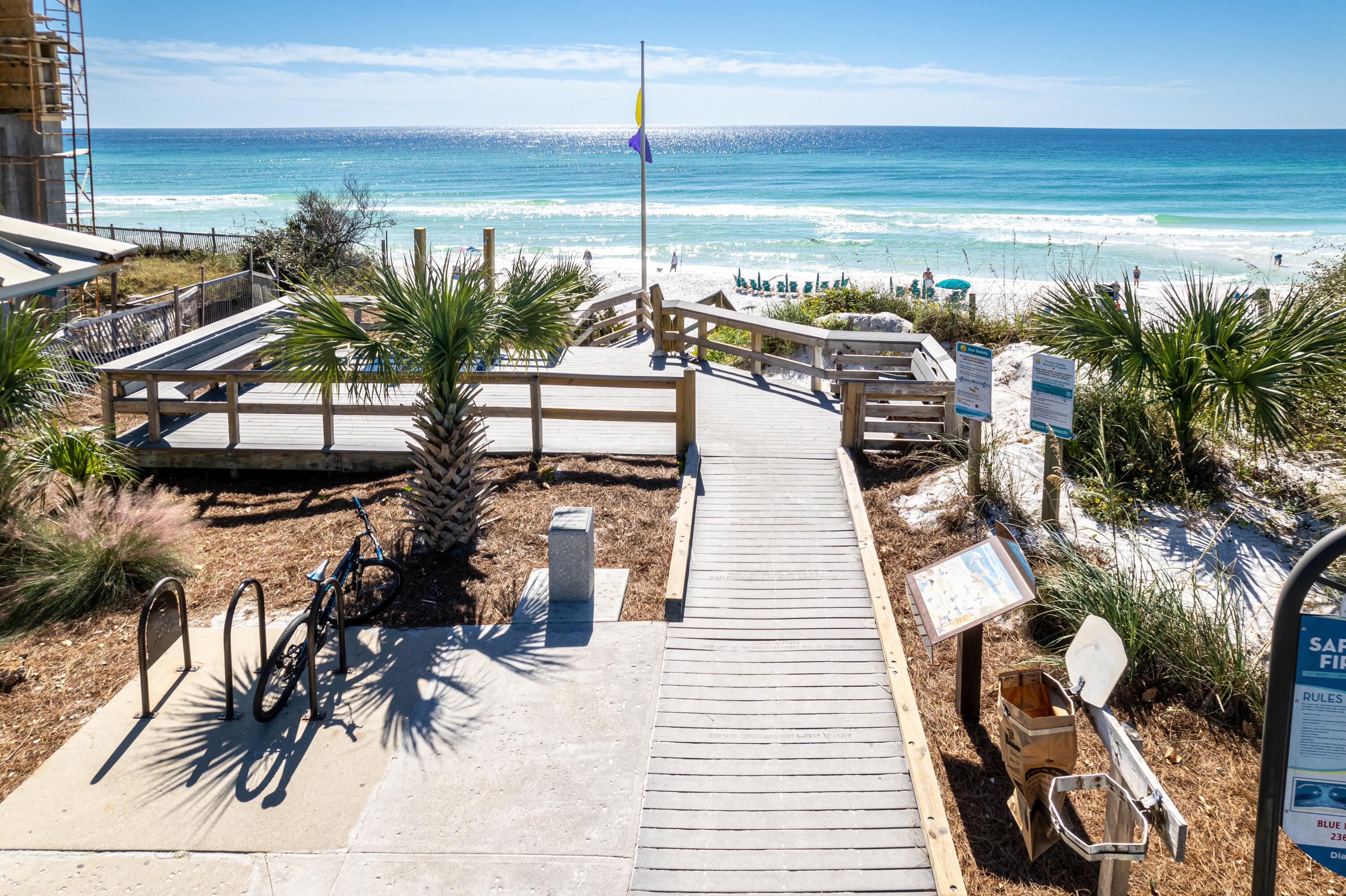 LAKESIDE AT BLUE MOUNTAIN BEACH - Residential