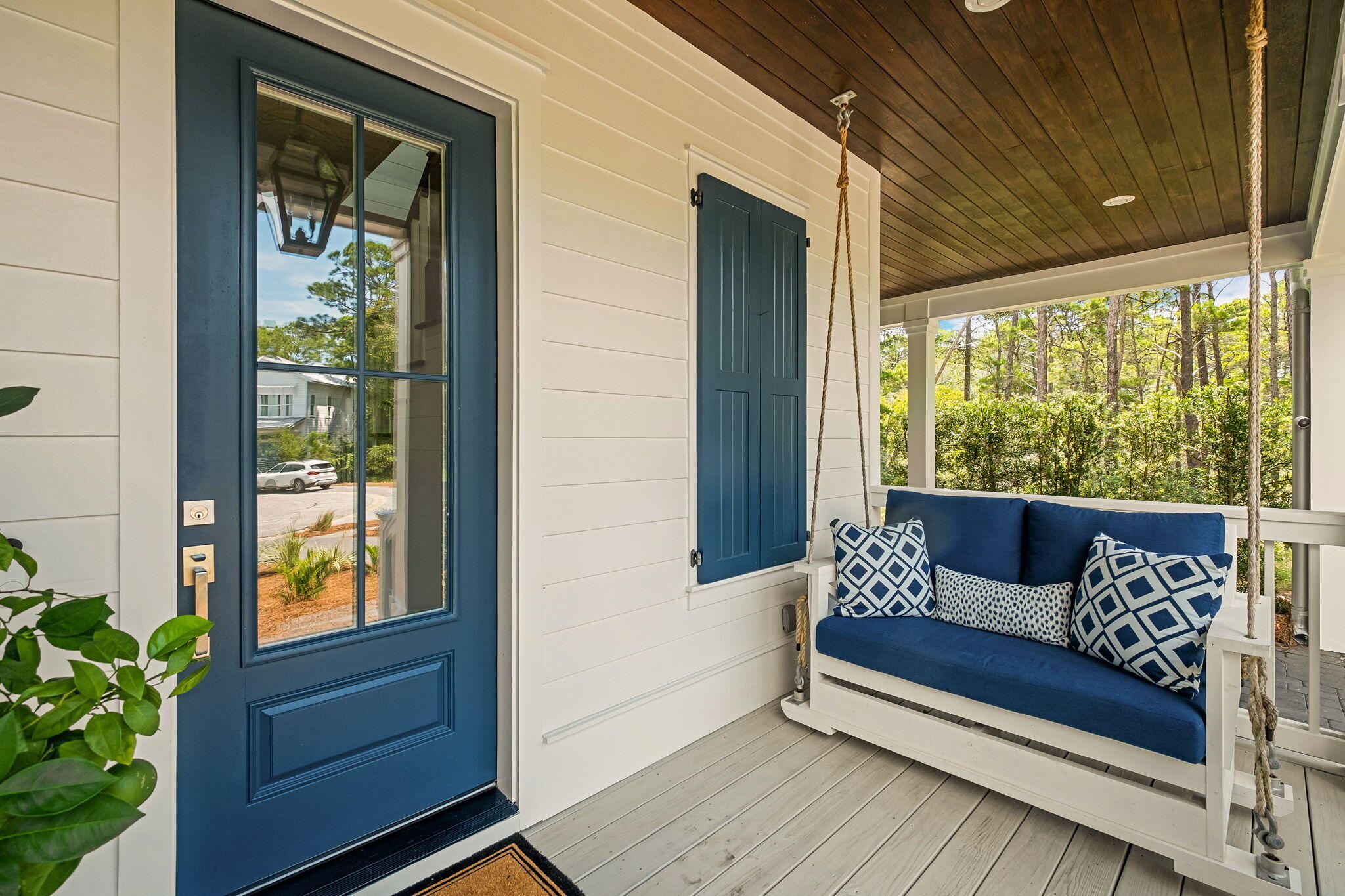 LAKESIDE AT BLUE MOUNTAIN BEACH - Residential