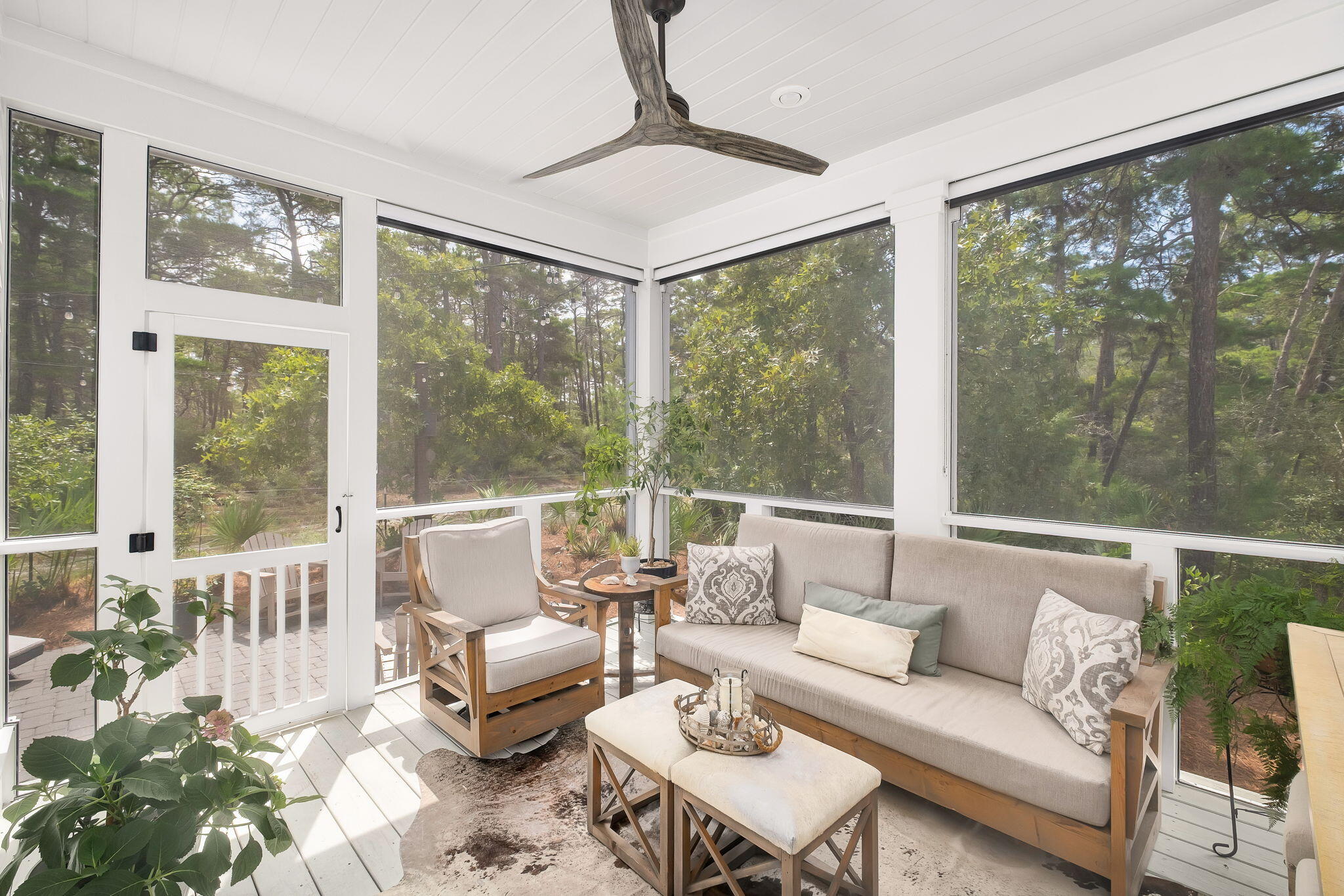 LAKESIDE AT BLUE MOUNTAIN BEACH - Residential