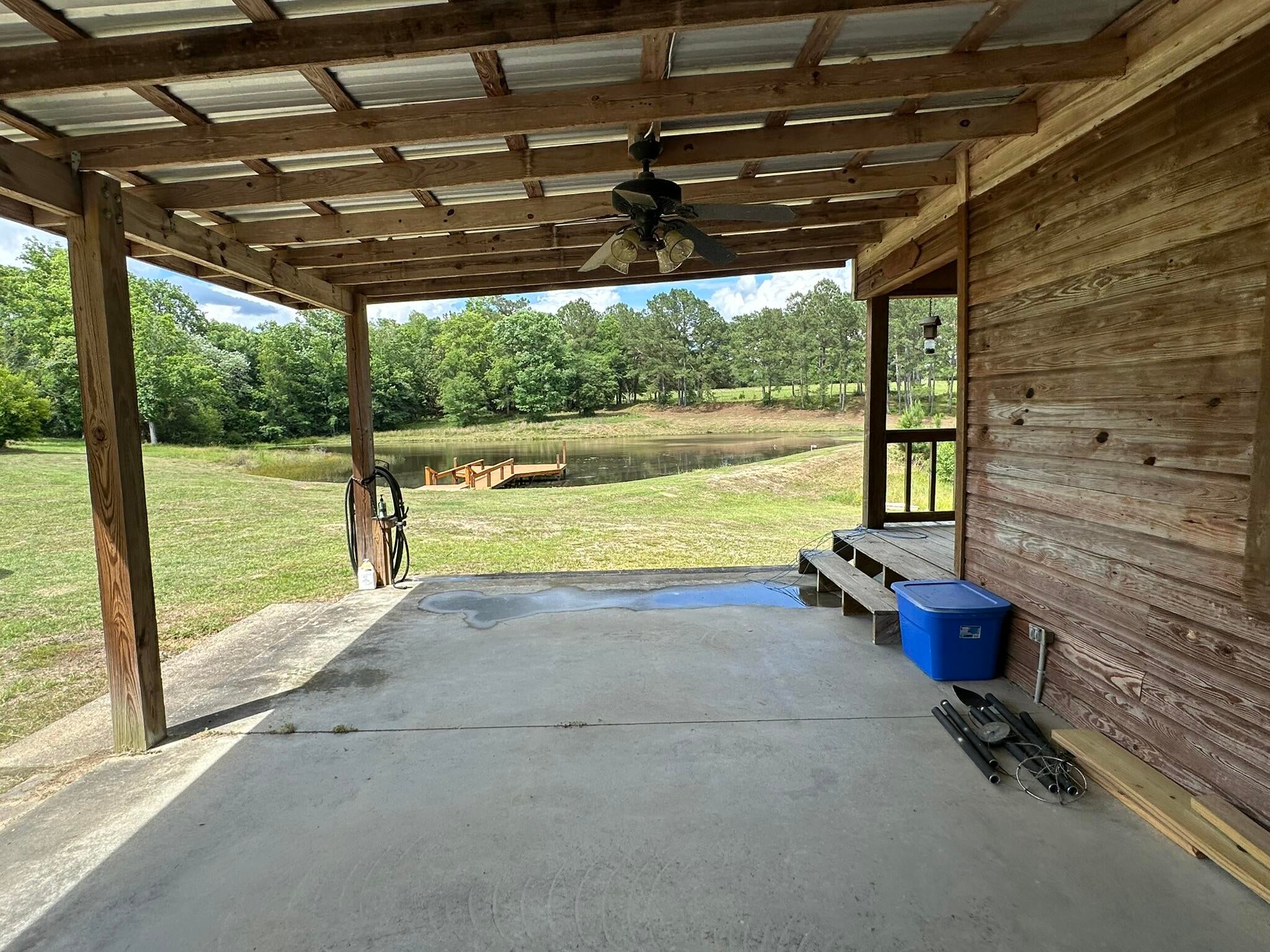 NO RECORDED SUBDIVISION - Residential