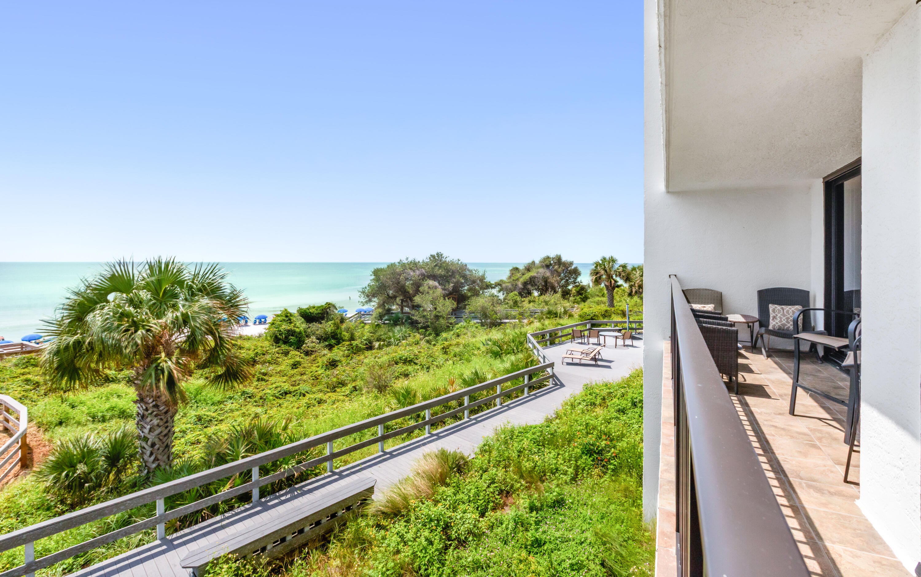 ONE SEAGROVE PLACE CONDOMINIUM - Residential