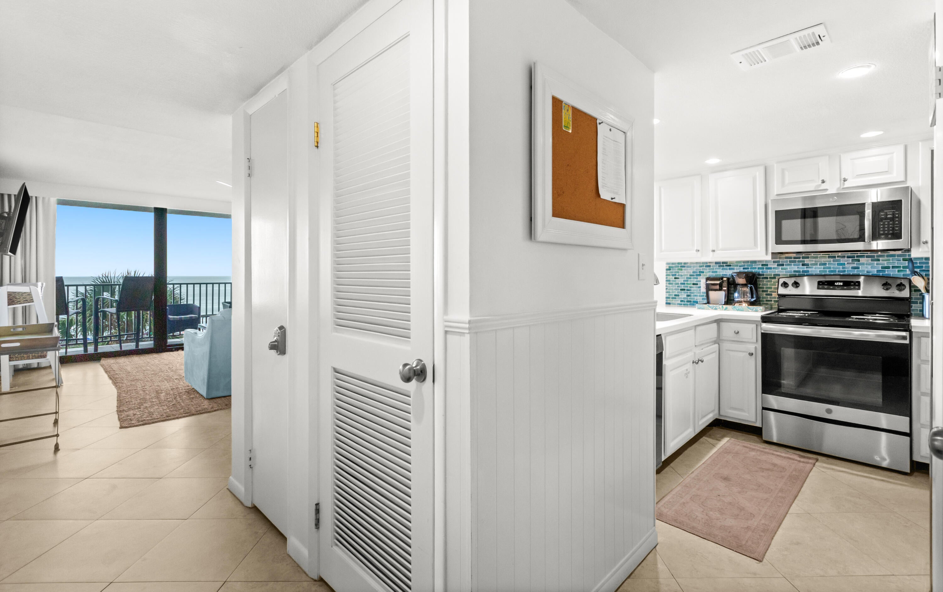 ONE SEAGROVE PLACE CONDOMINIUM - Residential
