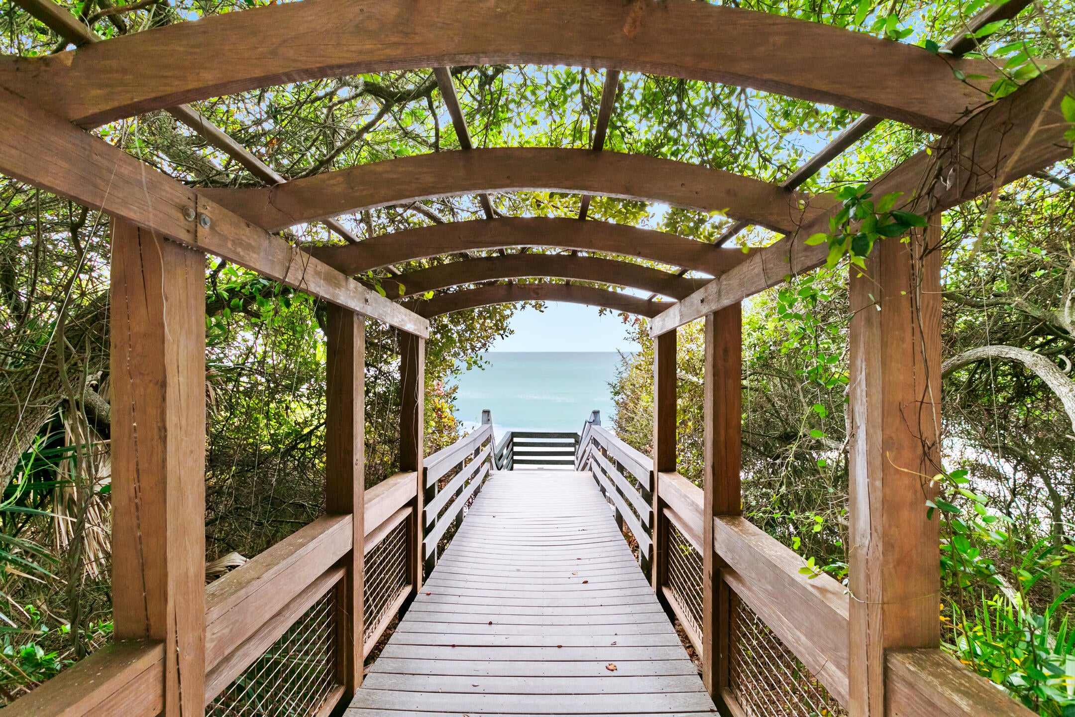 ONE SEAGROVE PLACE CONDOMINIUM - Residential
