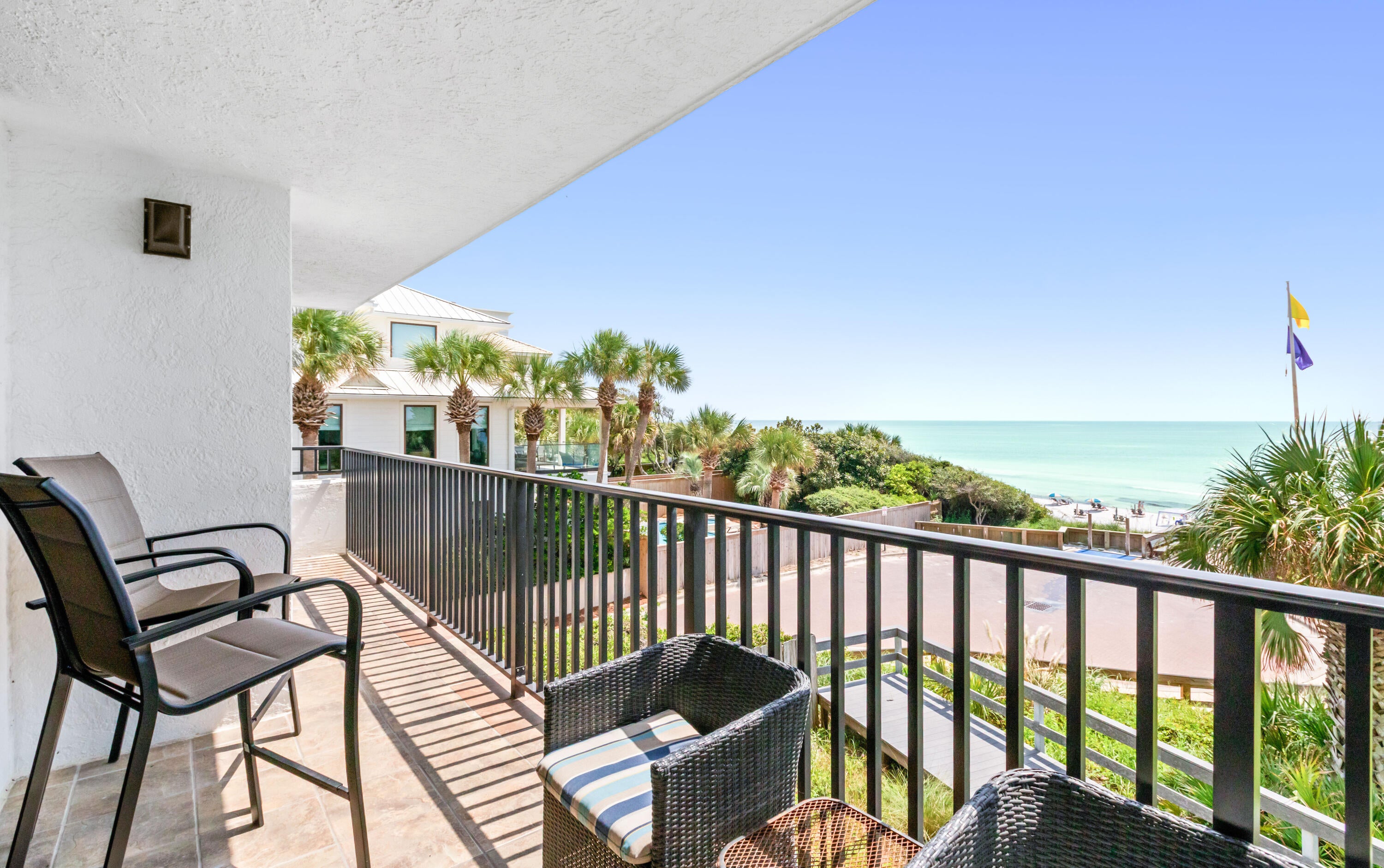 ONE SEAGROVE PLACE CONDOMINIUM - Residential