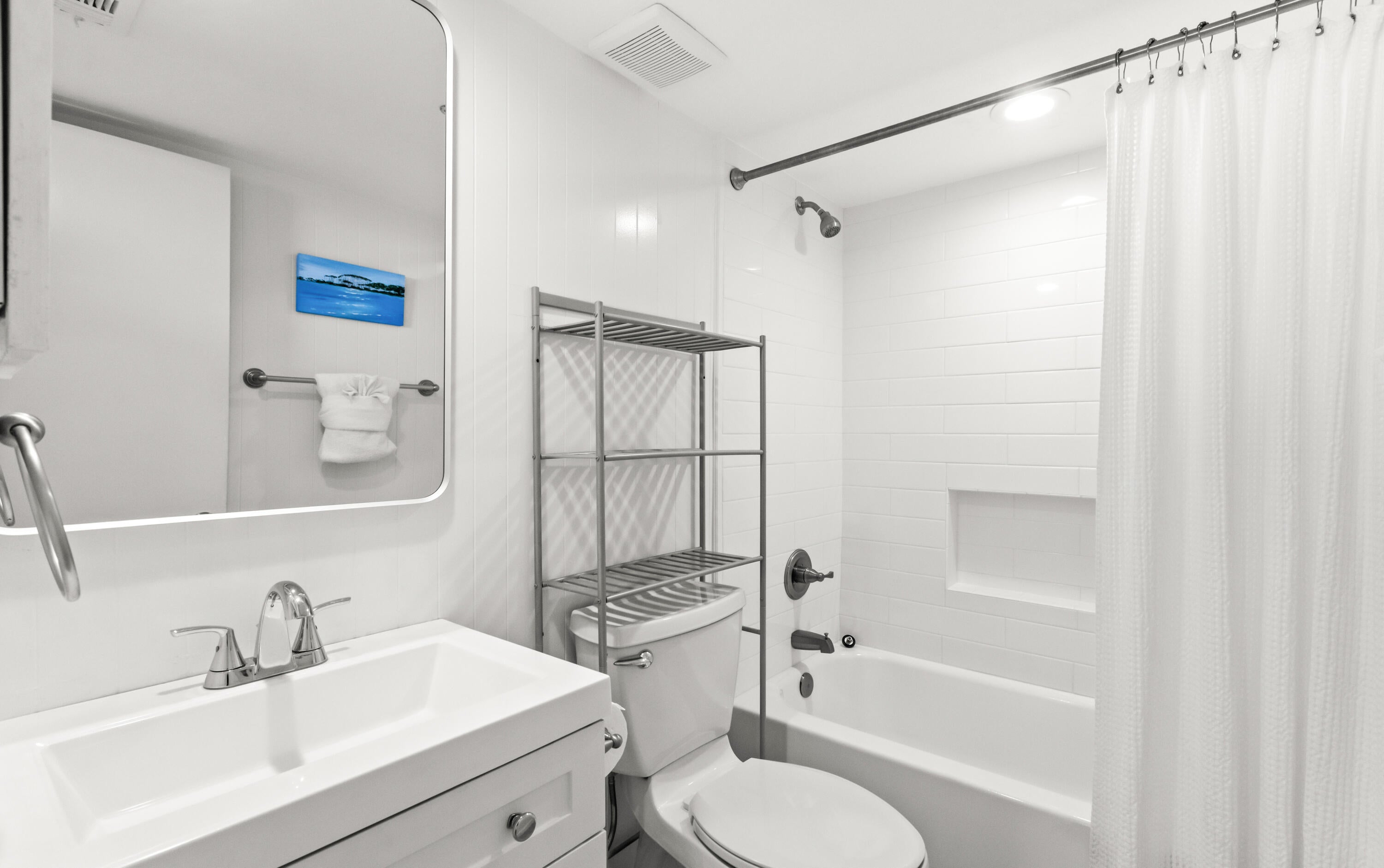 ONE SEAGROVE PLACE CONDOMINIUM - Residential