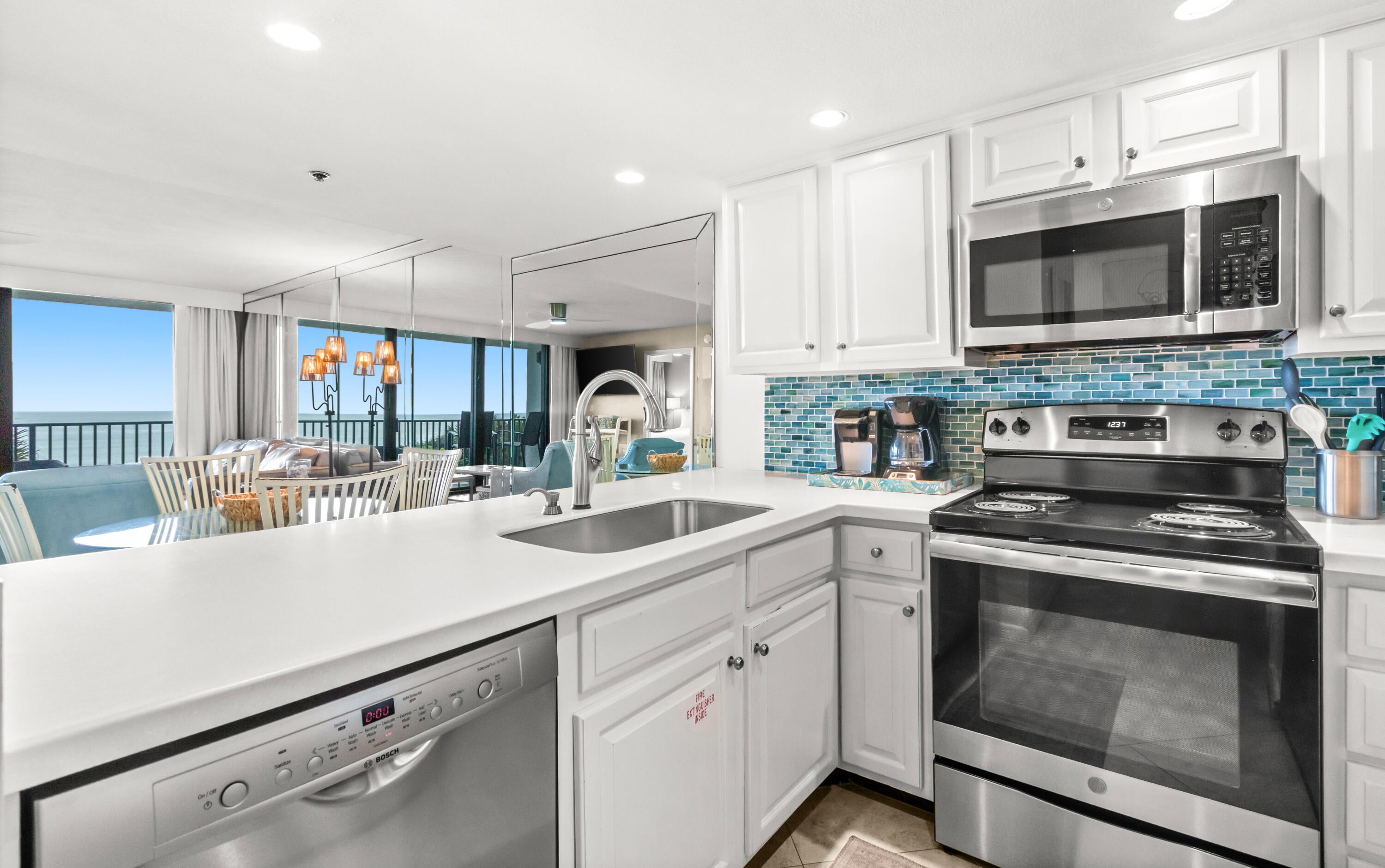 ONE SEAGROVE PLACE CONDOMINIUM - Residential