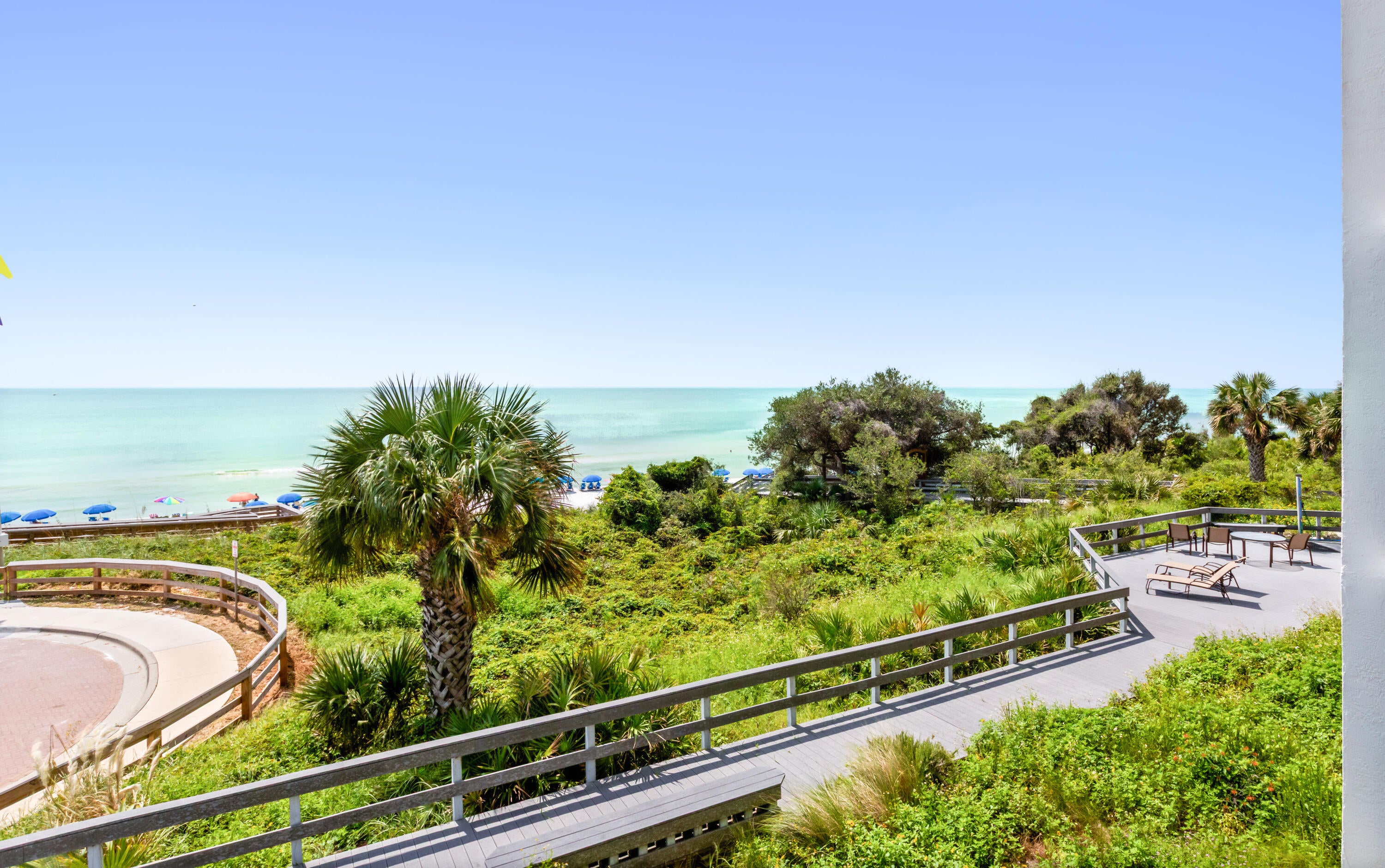 ONE SEAGROVE PLACE CONDOMINIUM - Residential