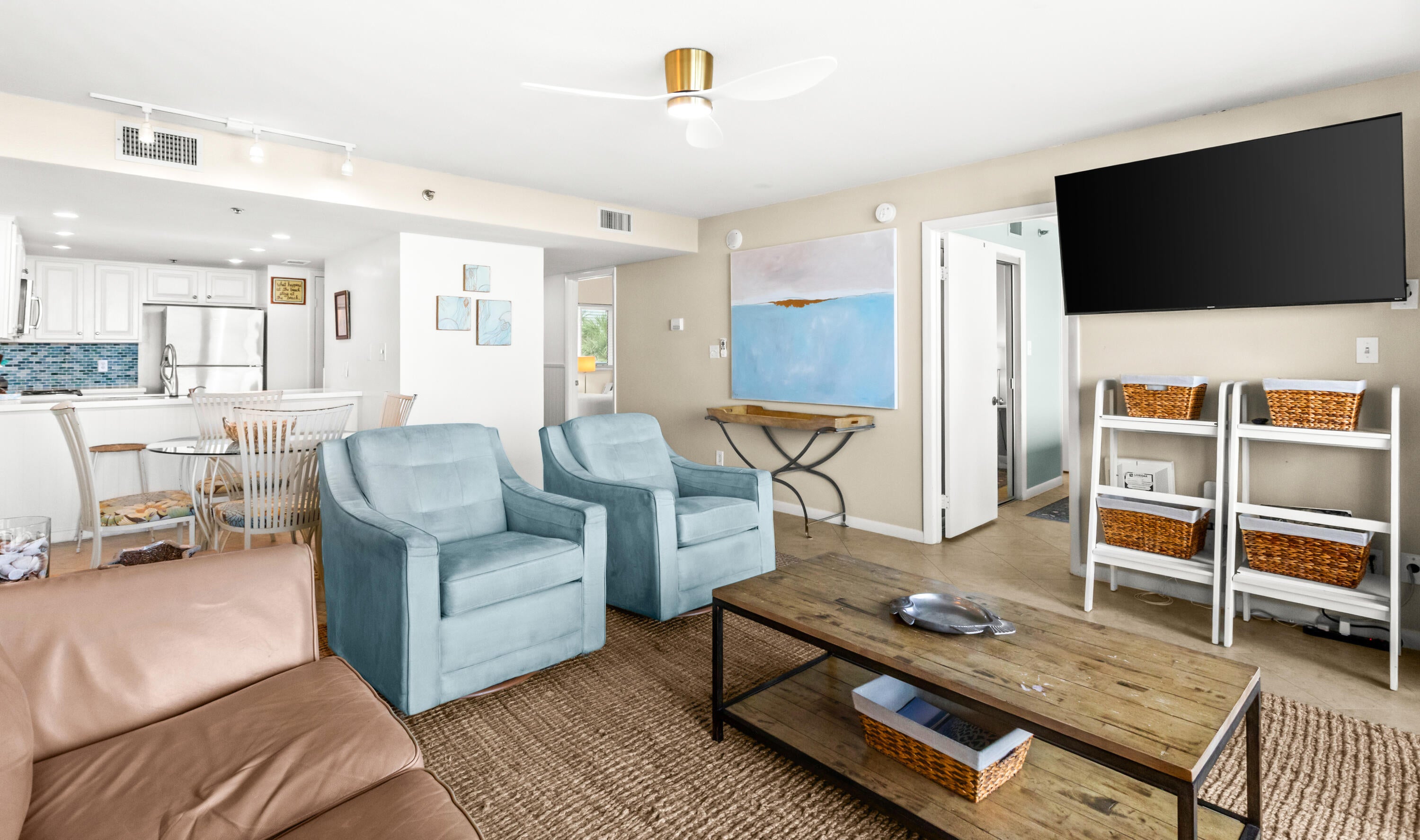 ONE SEAGROVE PLACE CONDOMINIUM - Residential