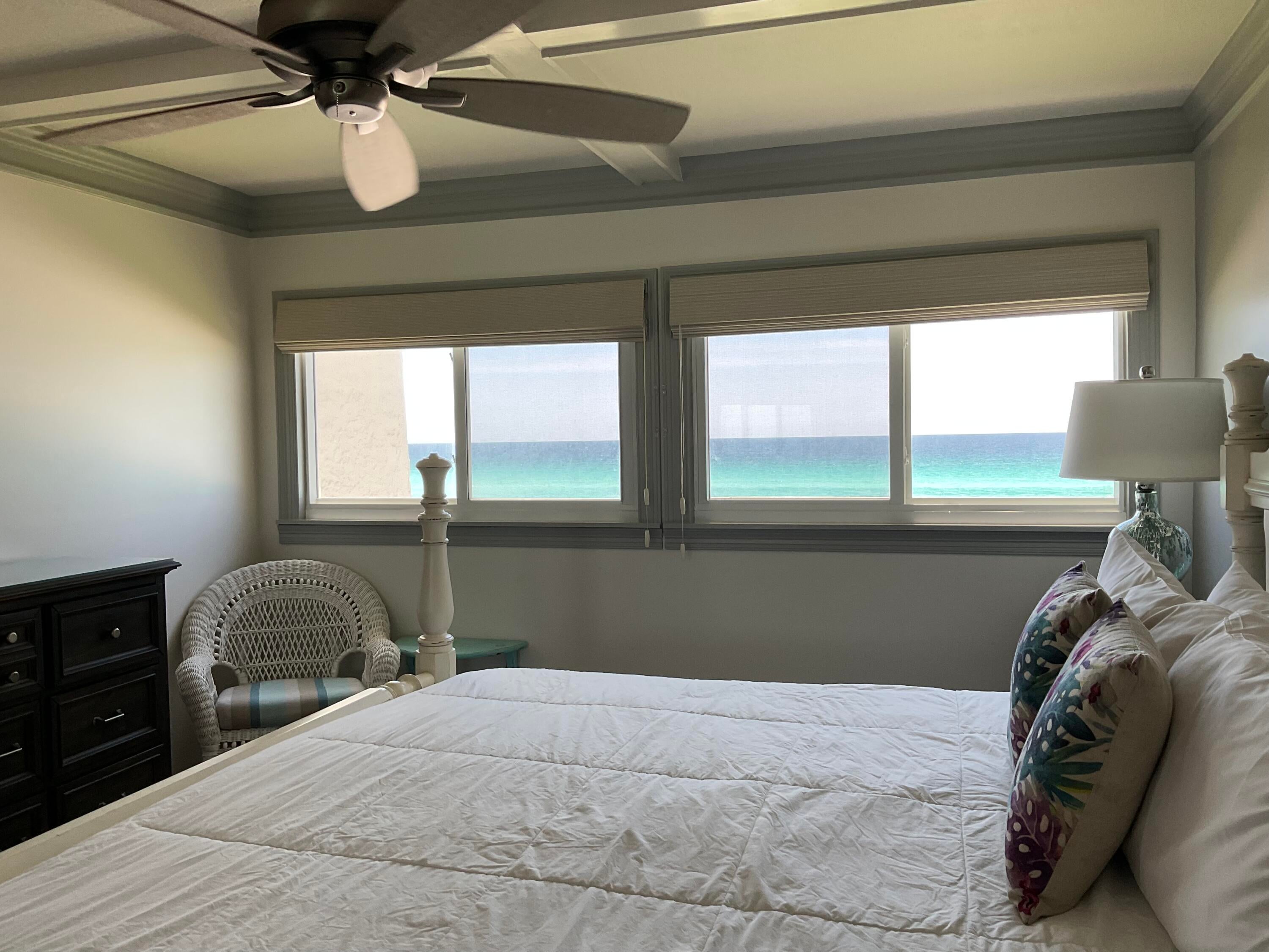 BEACH HOUSE CONDO PH 2 - Residential