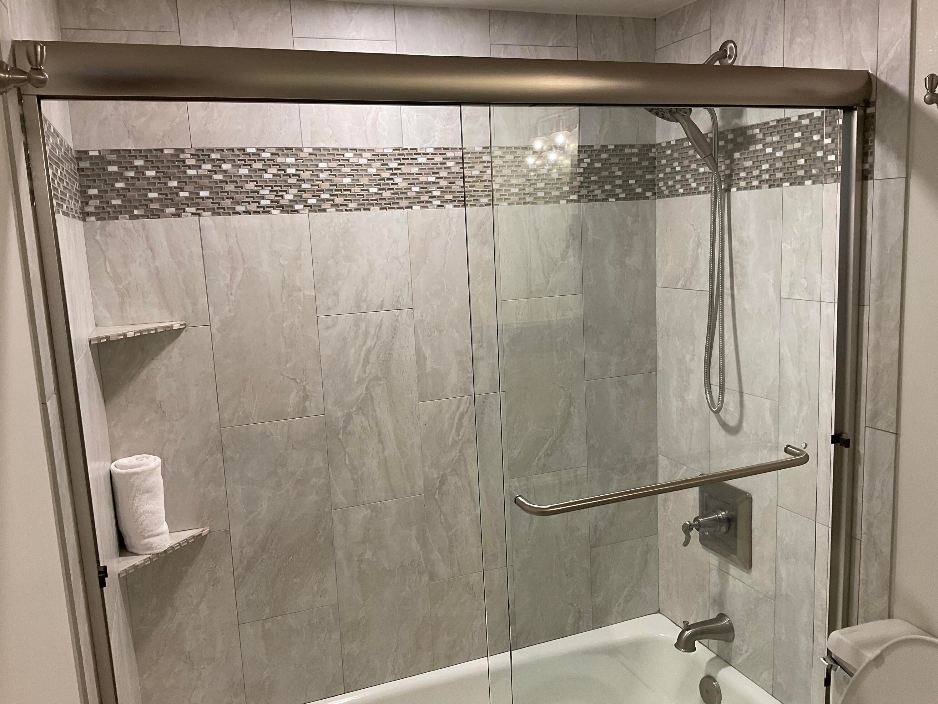 BEACH HOUSE CONDO PH 2 - Residential