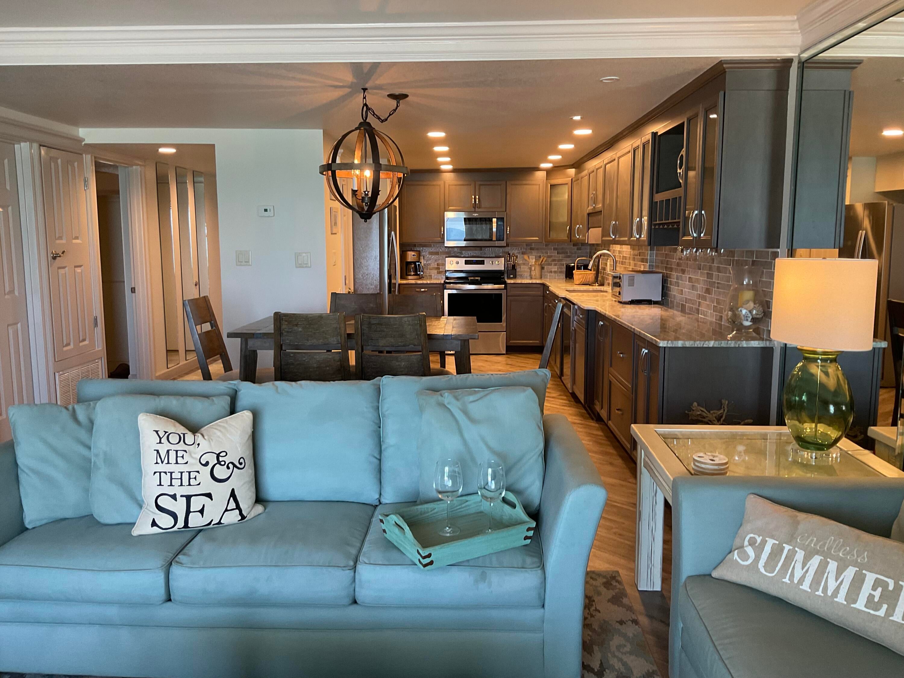 BEACH HOUSE CONDO PH 2 - Residential