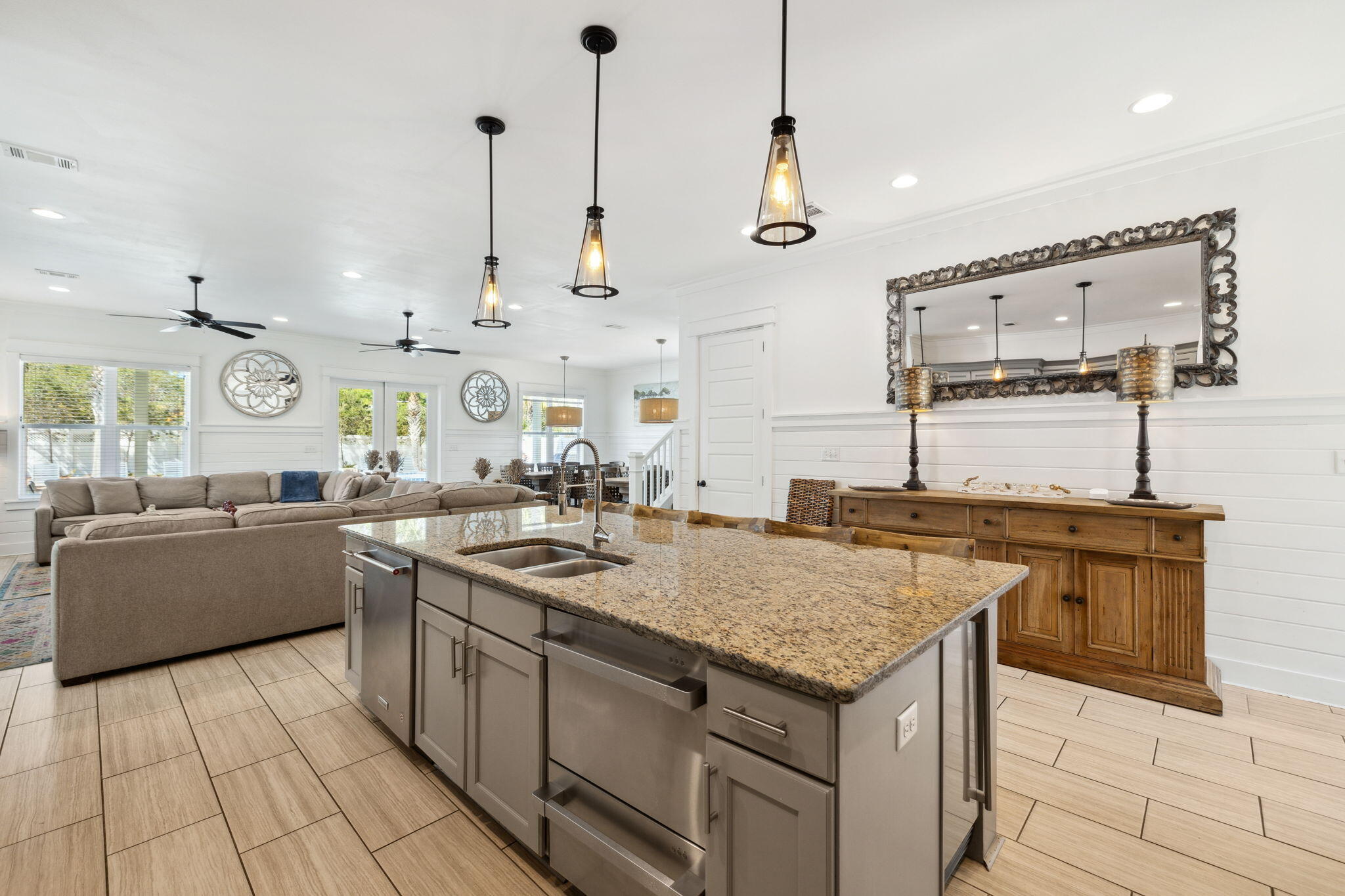 GULF SHORE MANOR - Residential