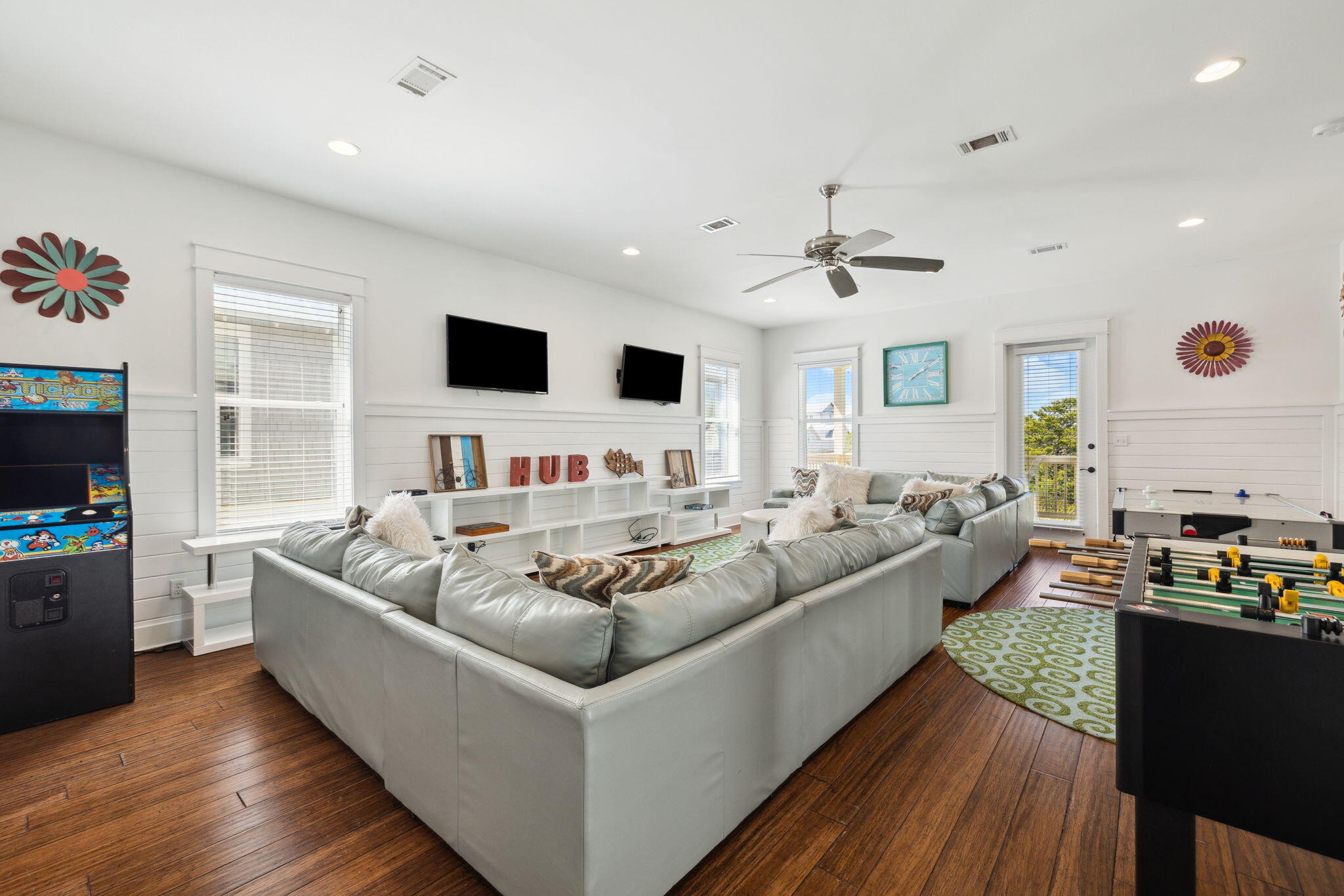 GULF SHORE MANOR - Residential
