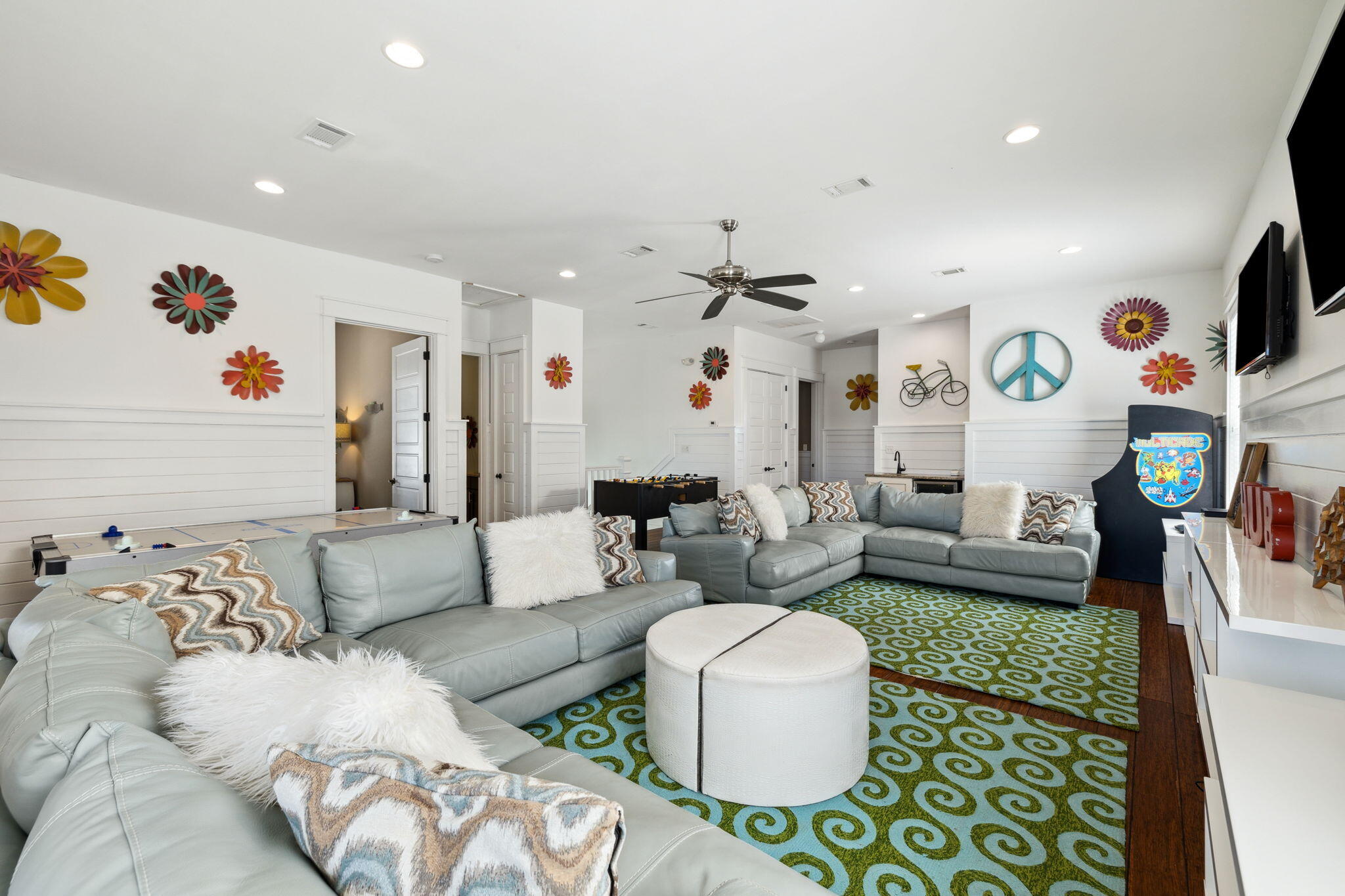 GULF SHORE MANOR - Residential