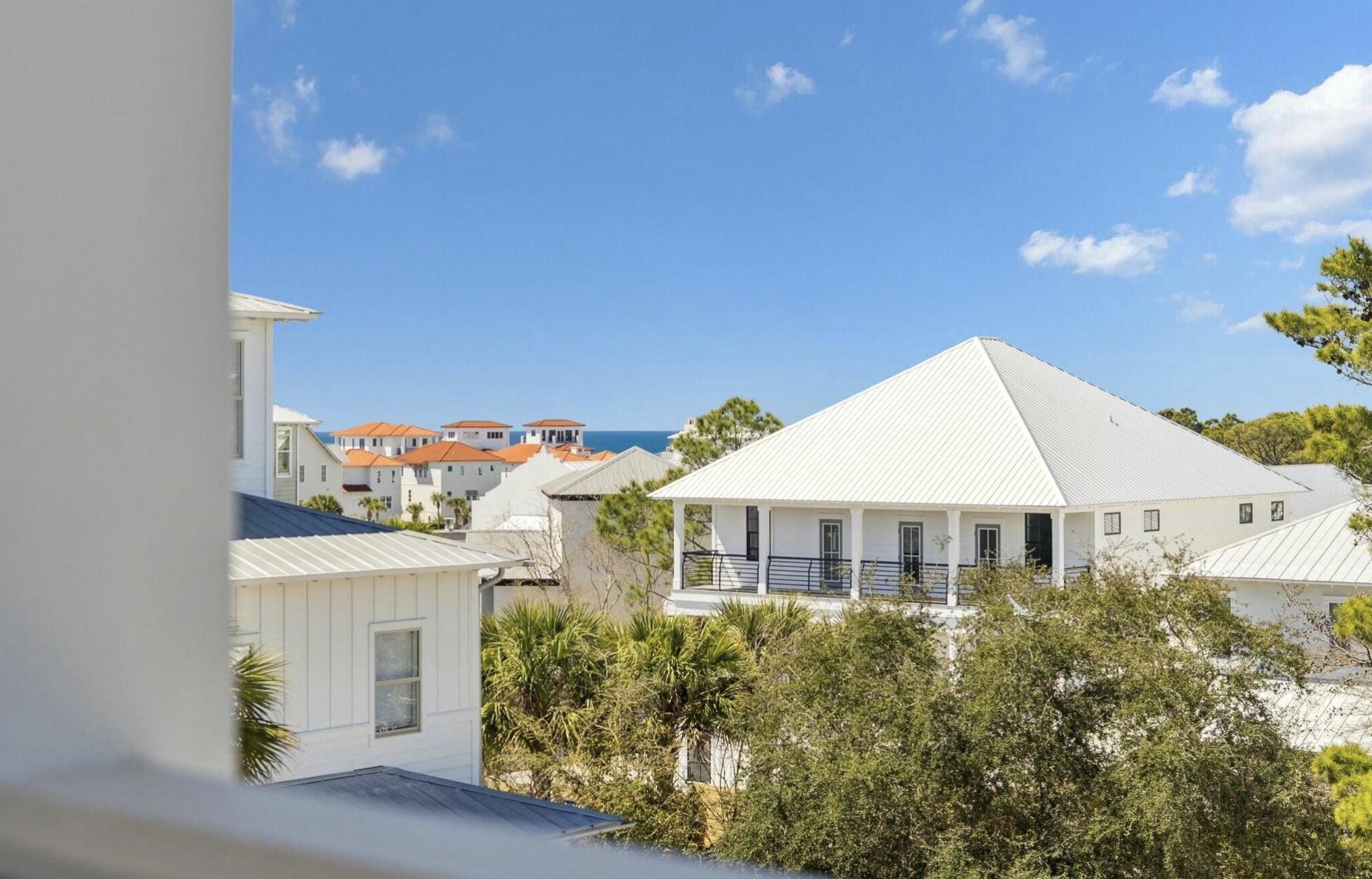 SEA POINTE - Residential