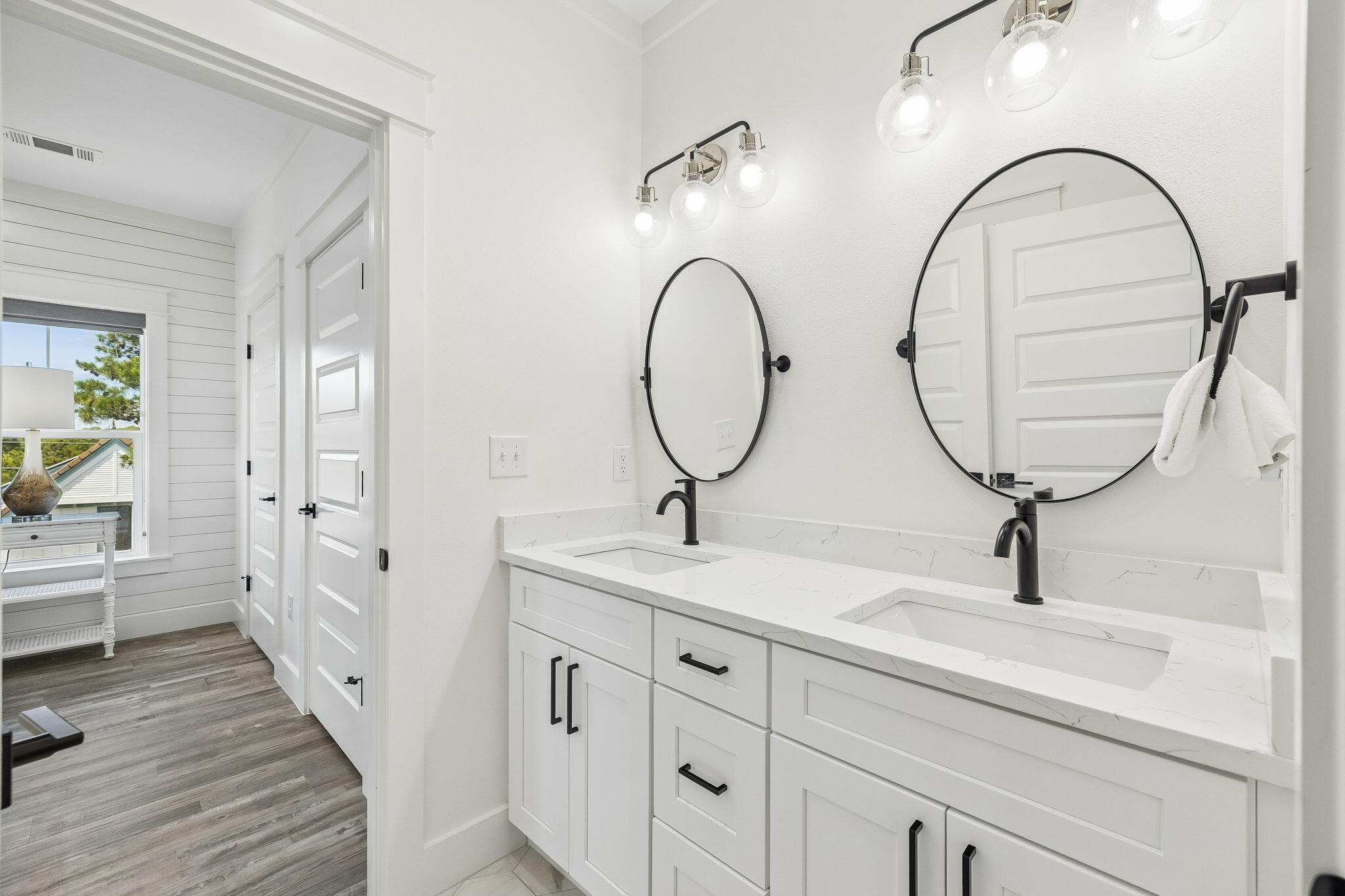 SEA POINTE - Residential