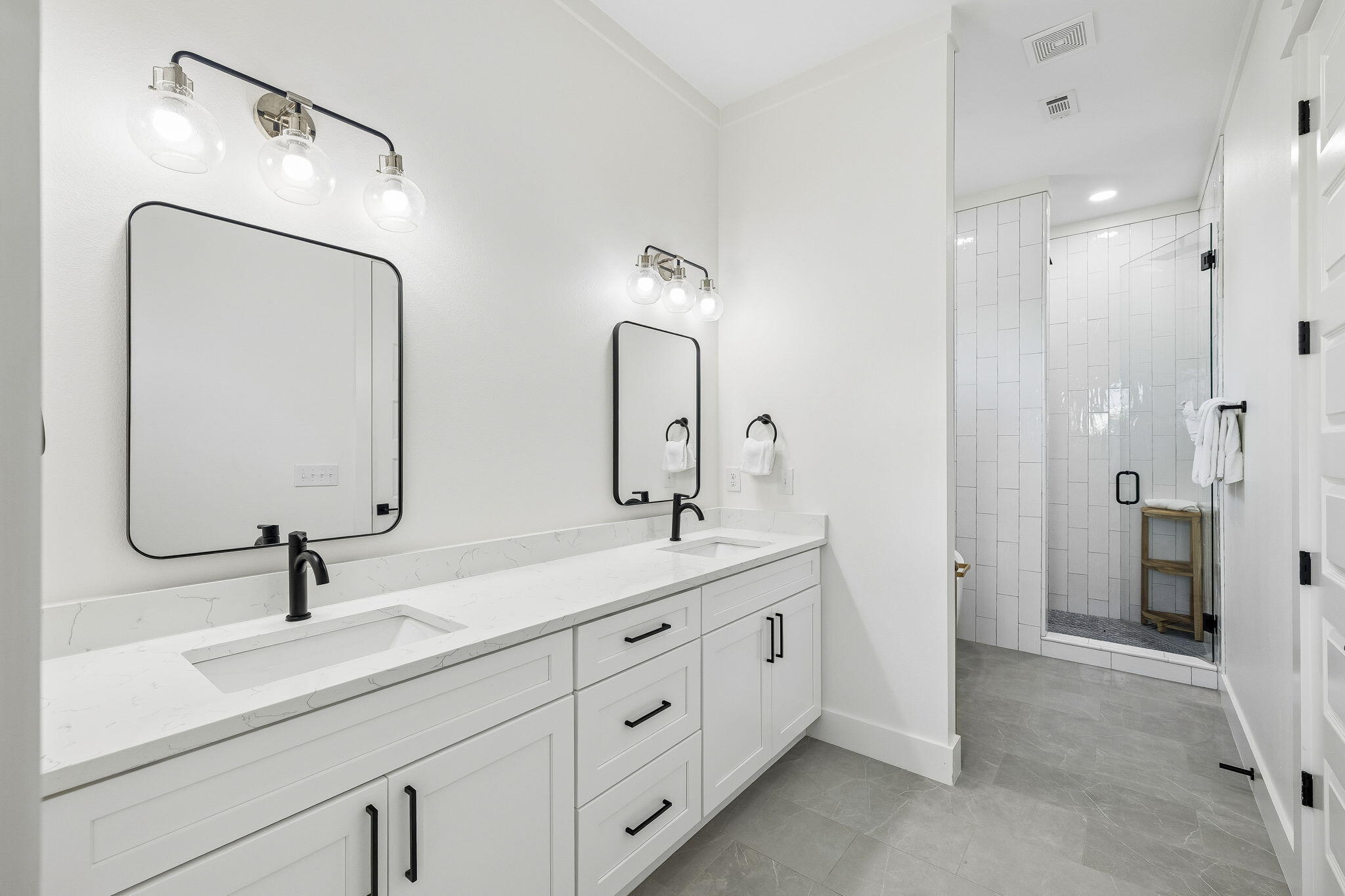SEA POINTE - Residential